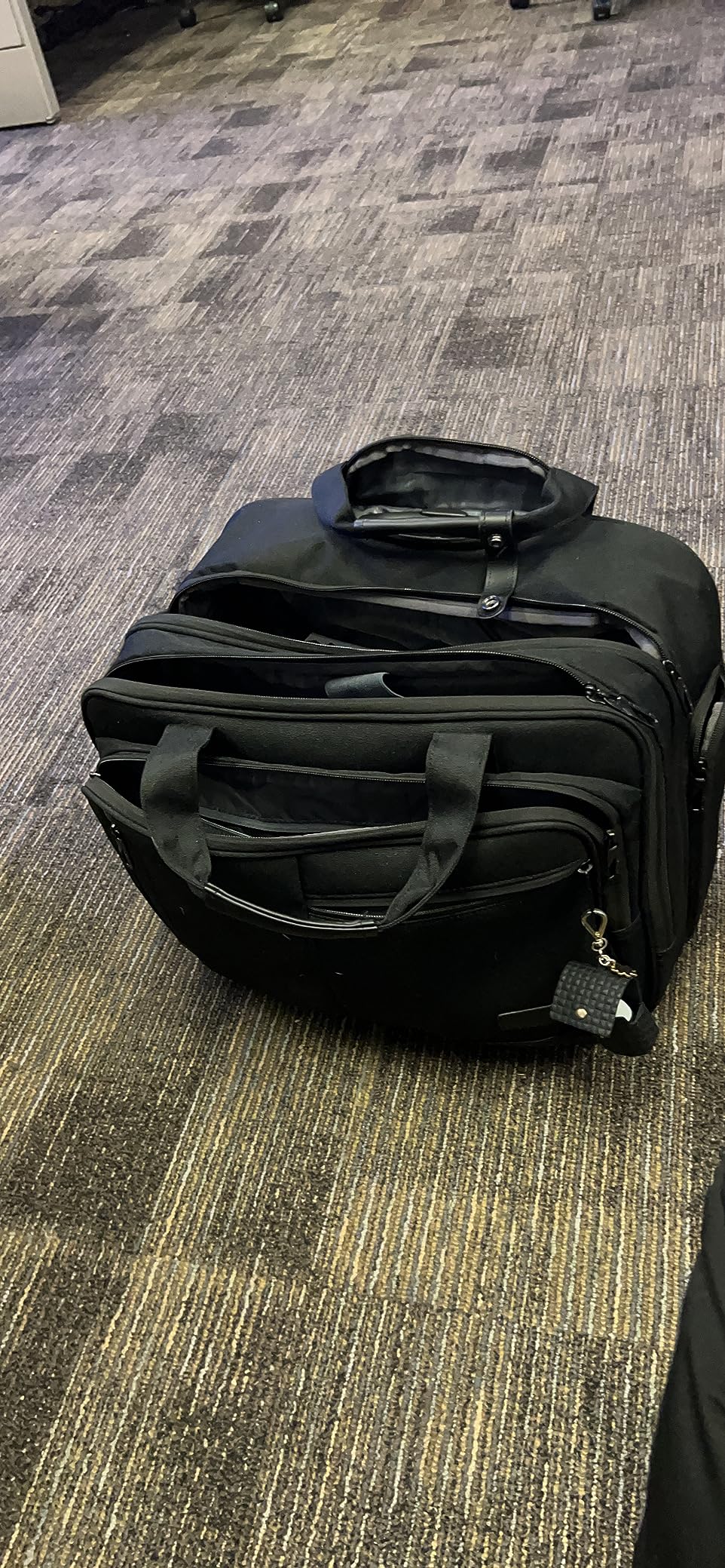 VANKEAN 17.3 Inch Rolling Laptop Bag, Waterproof Overnight Rolling Bags, Laptop Bags for Travel/Work/Business, Stylish Carry on Briefcase, Black customer photo 1