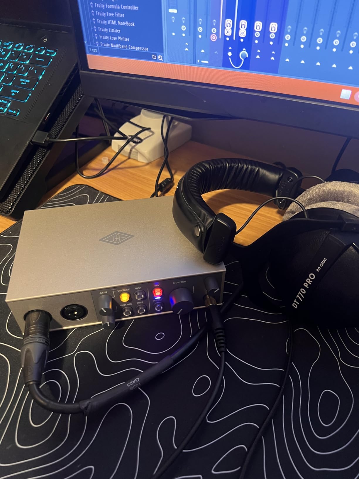 Universal Audio Volt 2 USB Audio Interface | 2x2 USB-C interface with 610 tube emulation and MIDI for musicians, podcasters and streamers customer photo 1