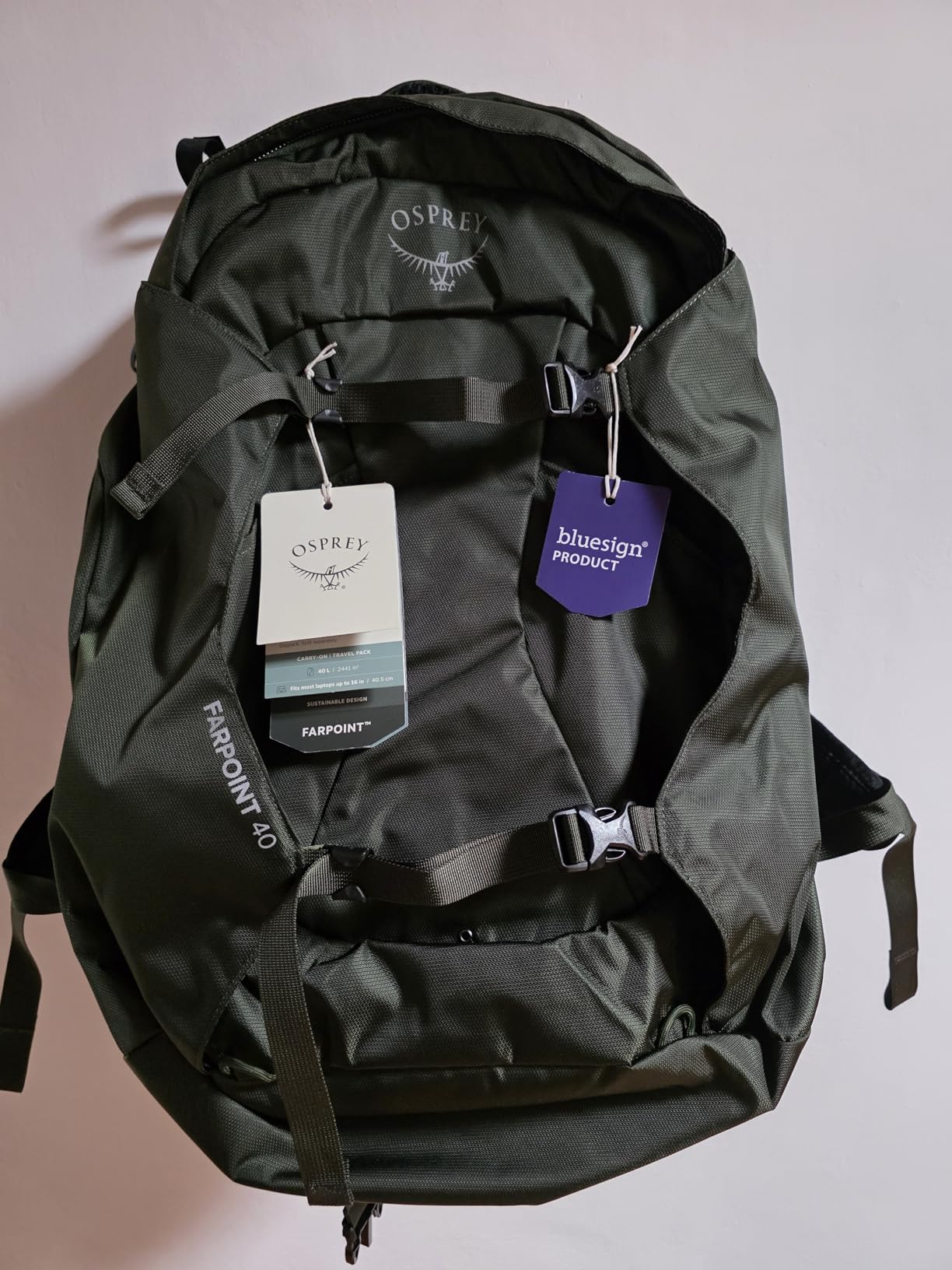 Osprey Farpoint 40L Men's Travel Backpack, Black customer photo 1