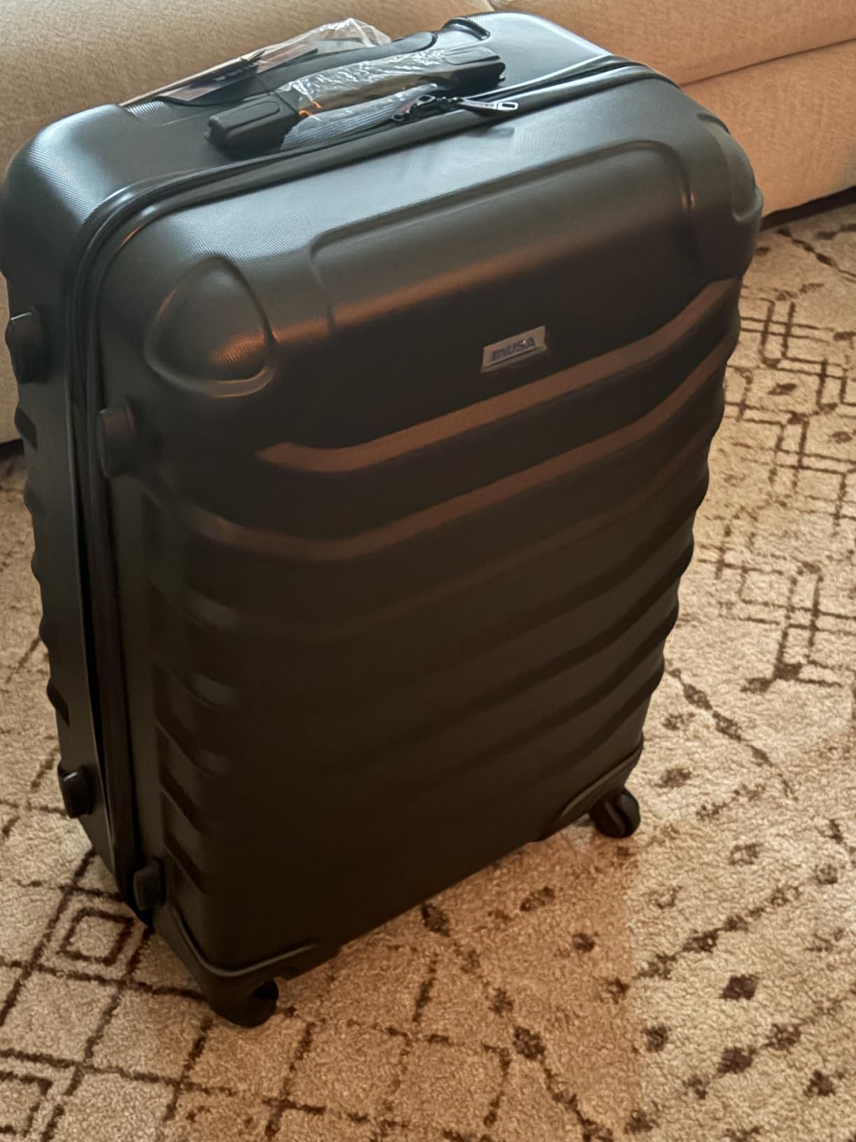 InUSA ENDURANCE Luggage with Spinner Wheels | Durable Lightweight Hardshell Suitcase, Spacious Travel Bag with Handle and Trolley | 20-Inch Carry On Small Luggage | Black customer photo 2