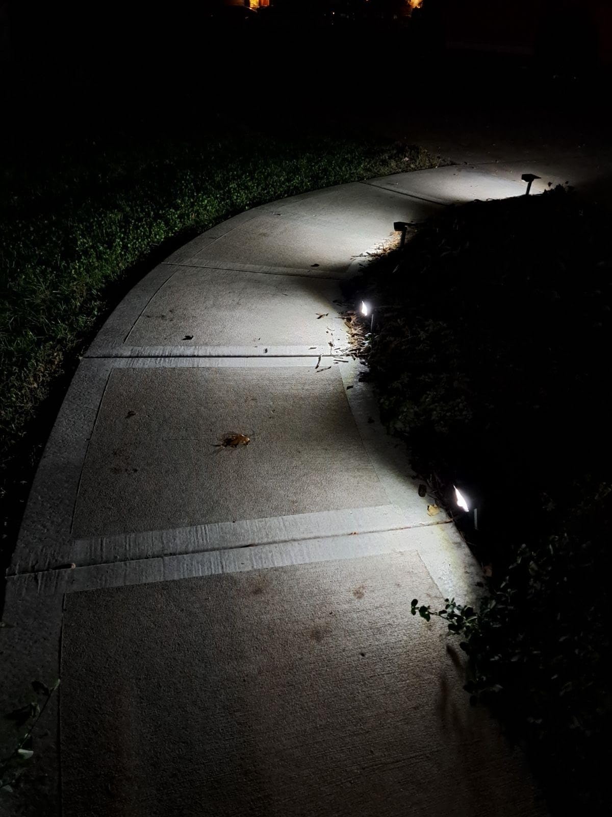 AloftSun Solar Motion Sensor Outdoor Lights, Waterproof Motion Sensor Spot Lights - 30 LED/3 Modes Solar Powered Spotlights, Landscape Lighting for Yard and Garden, Cool White, 2 Pack customer photo 2