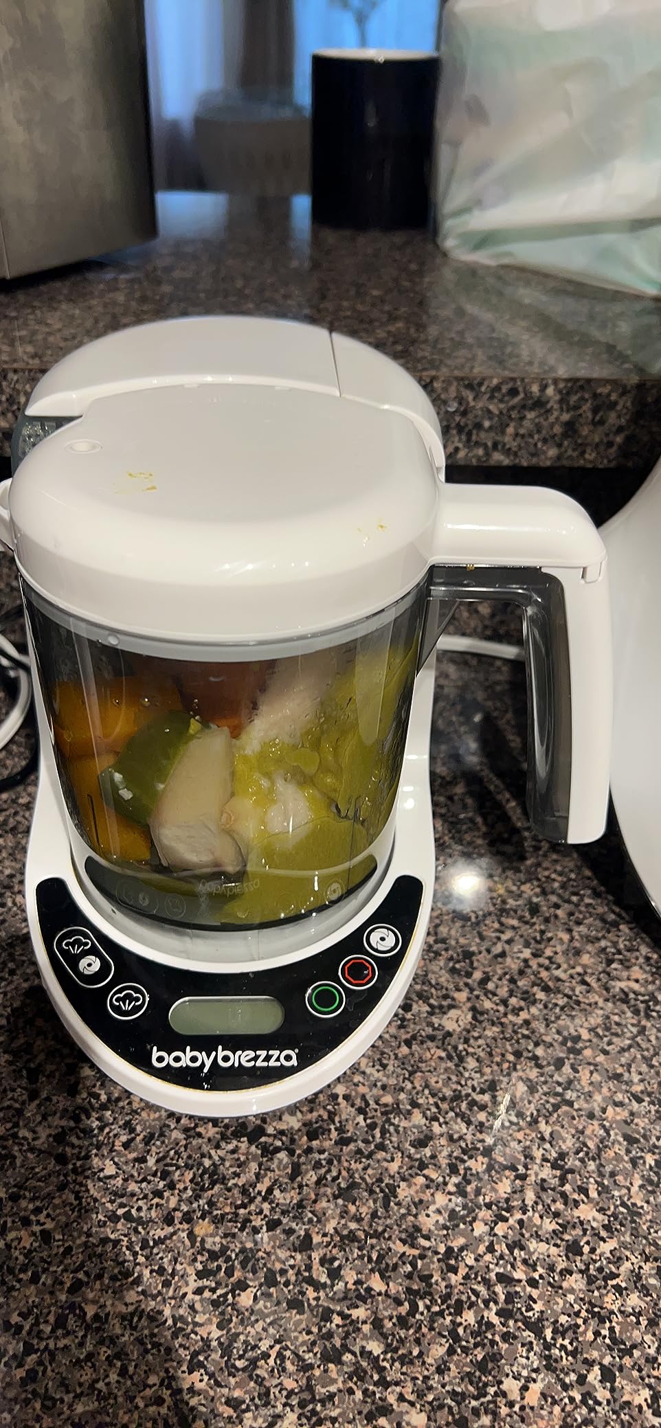 Baby Brezza One Step Baby Food Maker Deluxe - Steam + Blend Organic Food, Dishwasher Safe customer photo 1