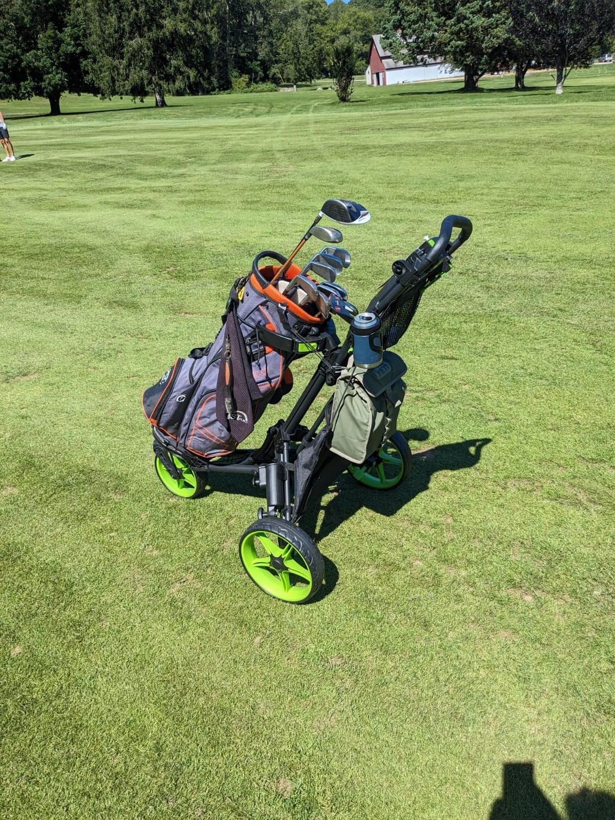 Caddytek CaddyLite ONE-Swivel V8 Golf Push Cart - Lightweight 3 Wheel Foldable Cart with One-Click Folding, 360 Swivel Front Wheel, Adjustable Handle, Cooler Basket, Umbrella & Drink Holder customer photo 2