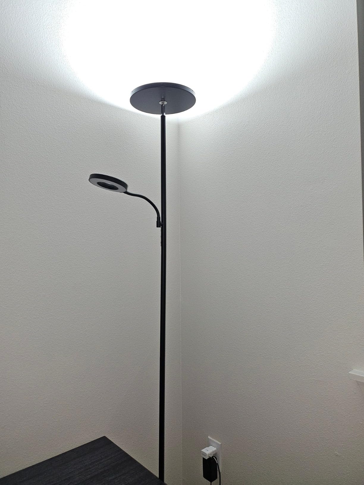 marctronic Floor Lamp, Upgraded 42W 4000LM Super Bright LED Floor Lamp for Living Room Bedroom, Dimmable Standing Reading Floor Lamps with Remote & Touch Control customer photo 2
