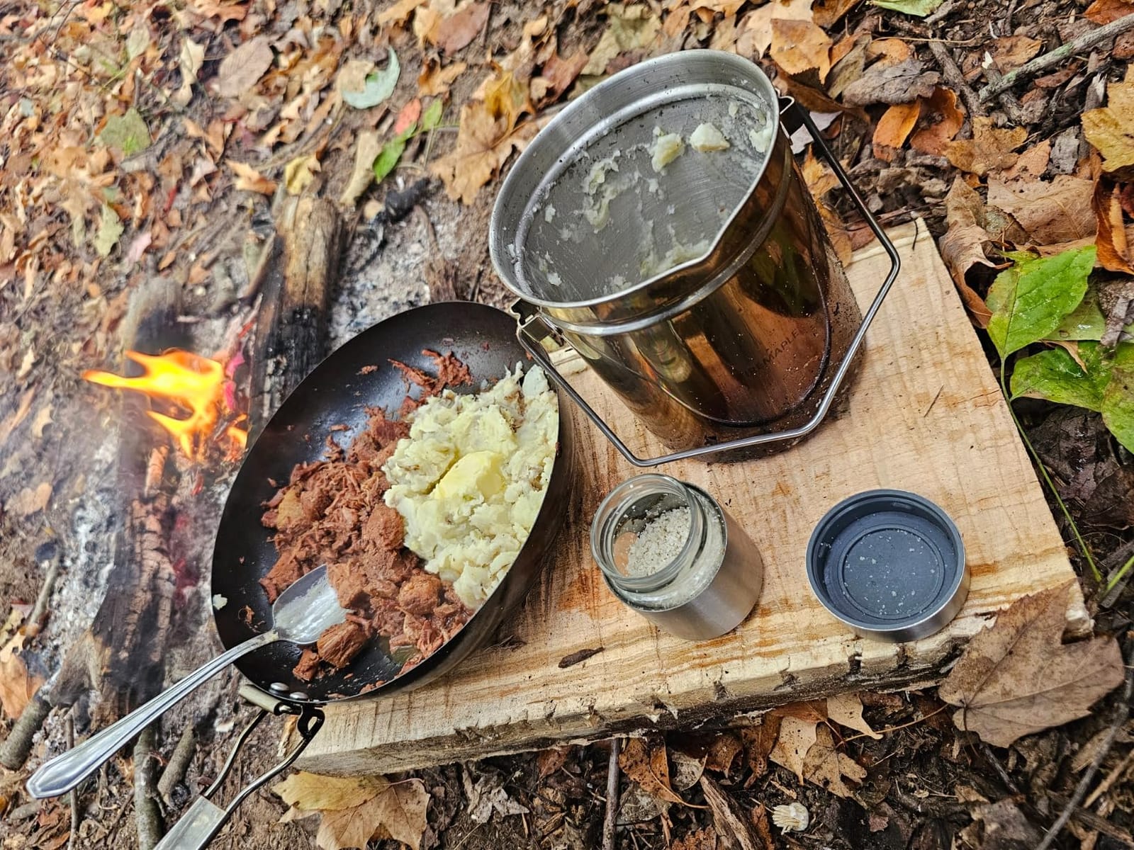 Firemaple Antarcti 1.2L Stainless Steel Pot Food Grade SUS304 Camping Pot with Lockable Lid, Self-standing Handle for Hanging Use, Includes Steamer customer photo 2