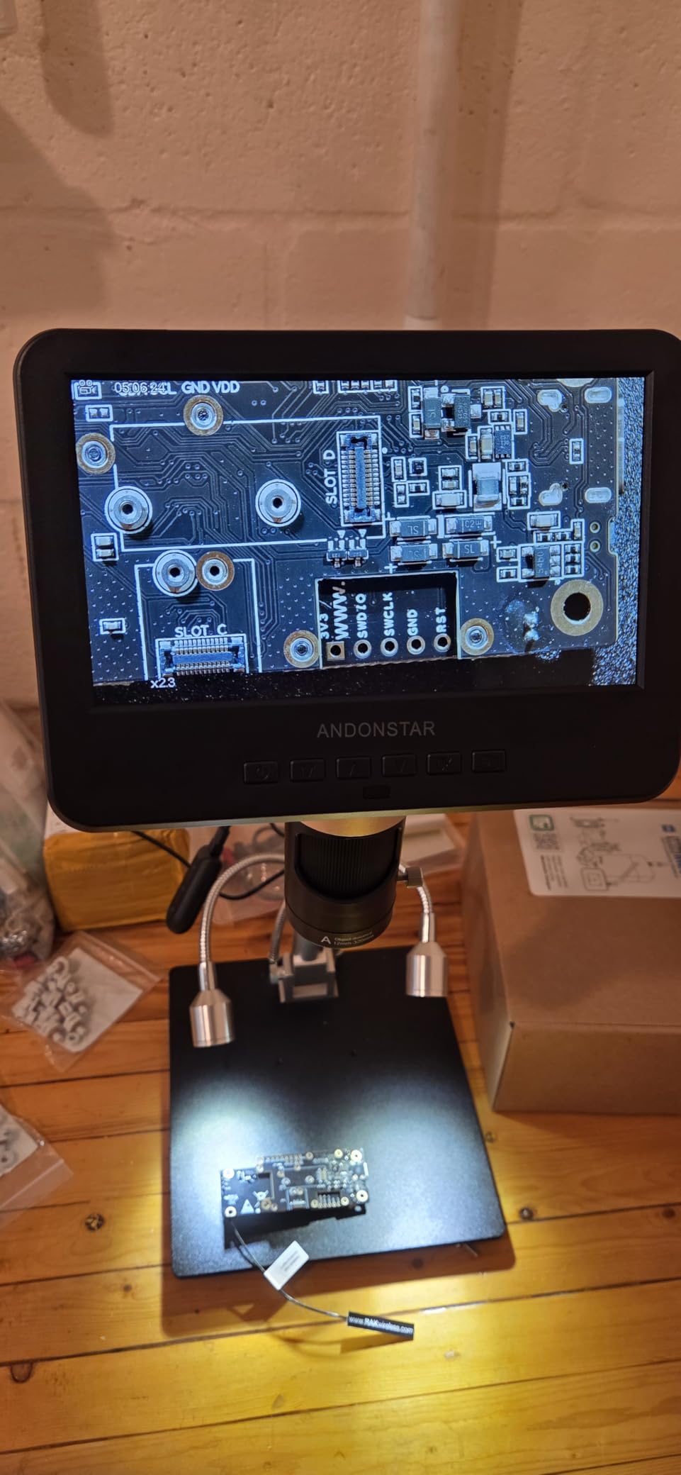 Andonstar AD246S-M HDMI Digital Microscope 2000x for Adults, 3 Lens 2160P UHD Video Record, 7 Inch LCD Soldering Microscope for Electronics Repair, Error Coins, Pro Boom Arm Stand, Windows Compatible customer photo 1