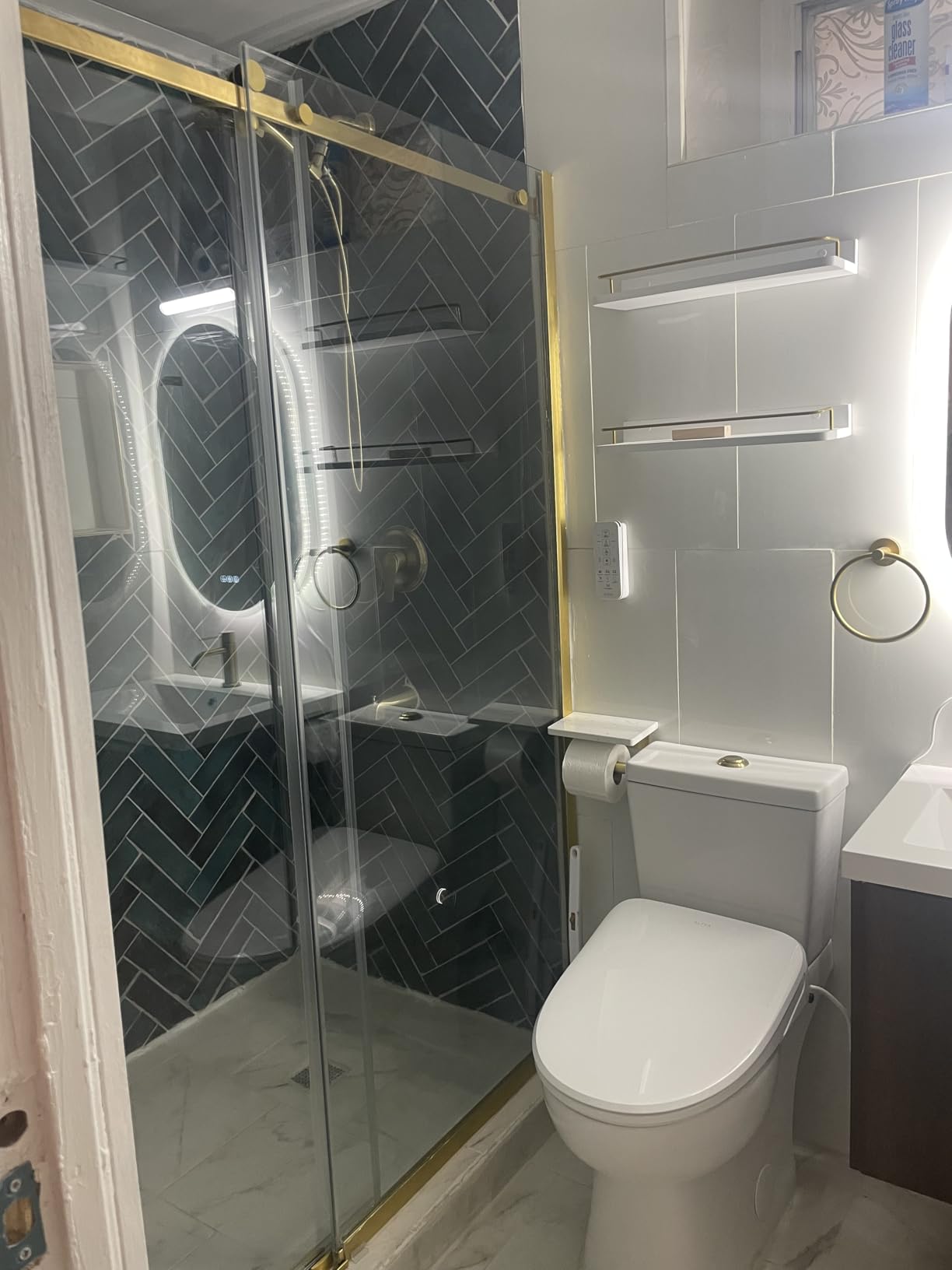 ALPHA BIDET UX Pearl Bidet Toilet Seat in Elongated White | Ultra Low Profile | Endless Warm Water | Arced Stainless Steel Nozzle | LED Nightlight | Dryer | Deodorizer | 3 Year Warranty customer photo 2