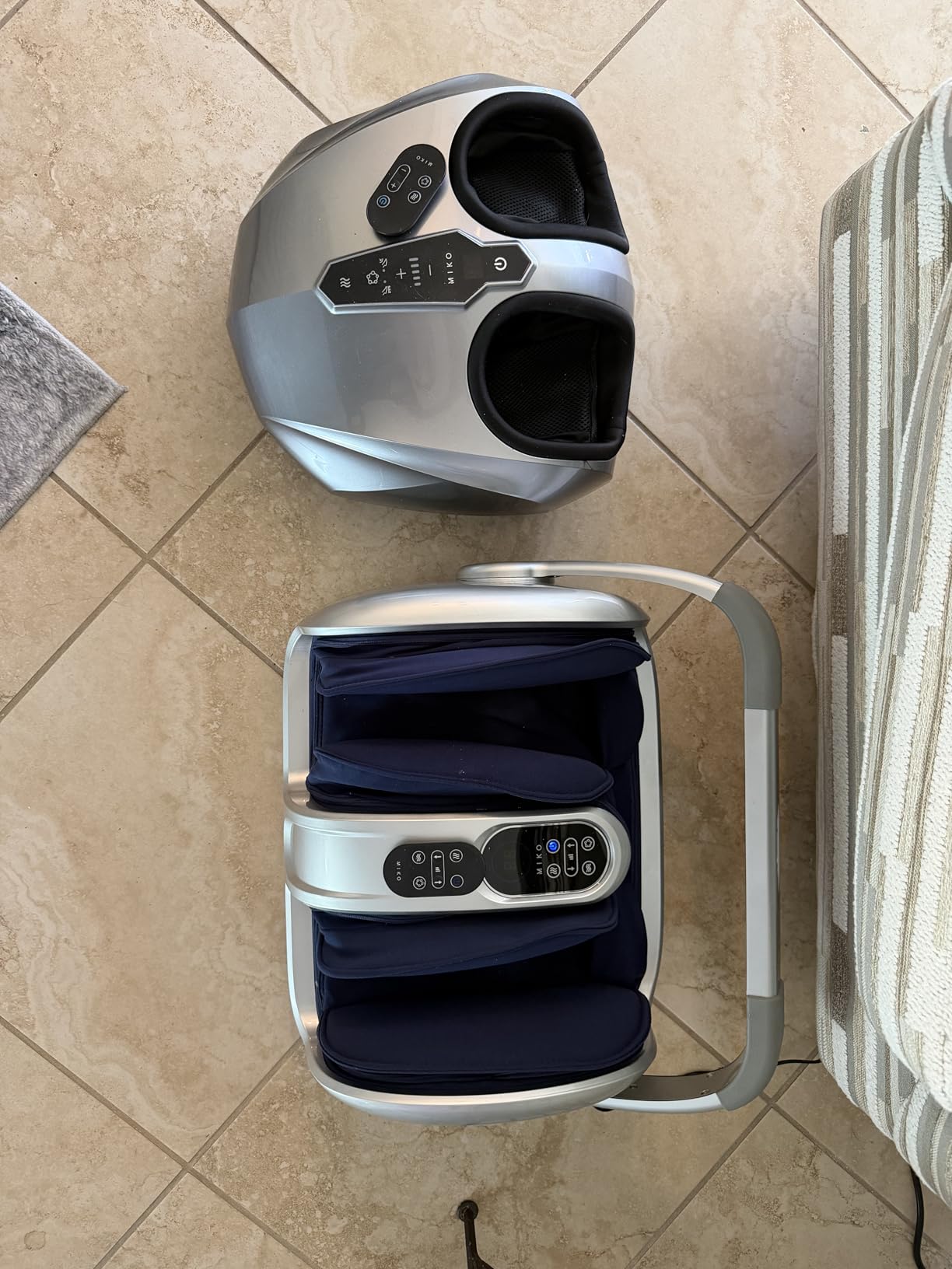 MIKO Foot Massager Machine - Deep Kneading, Shiatsu, Air Compression, and Heat Therapy - Plantar Fasciitis, Diabetics, Neuropathy, Fits Up to Men Size 12 customer photo 1
