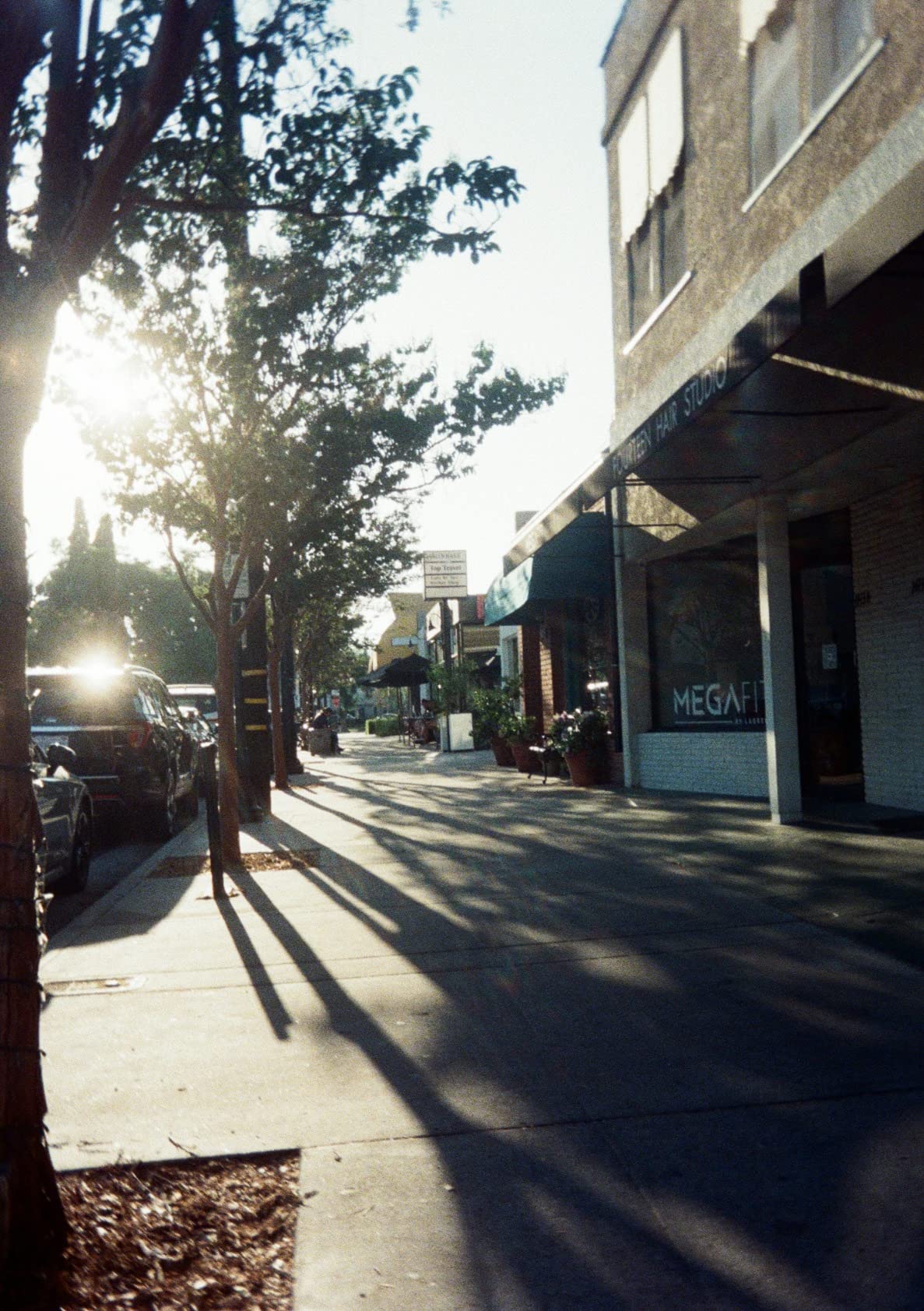 Kodak EKTAR H35 Half Frame Film Camera, 35mm, Reusable, Focus-Free, Lightweight, Easy-to-Use (Black) customer photo 2