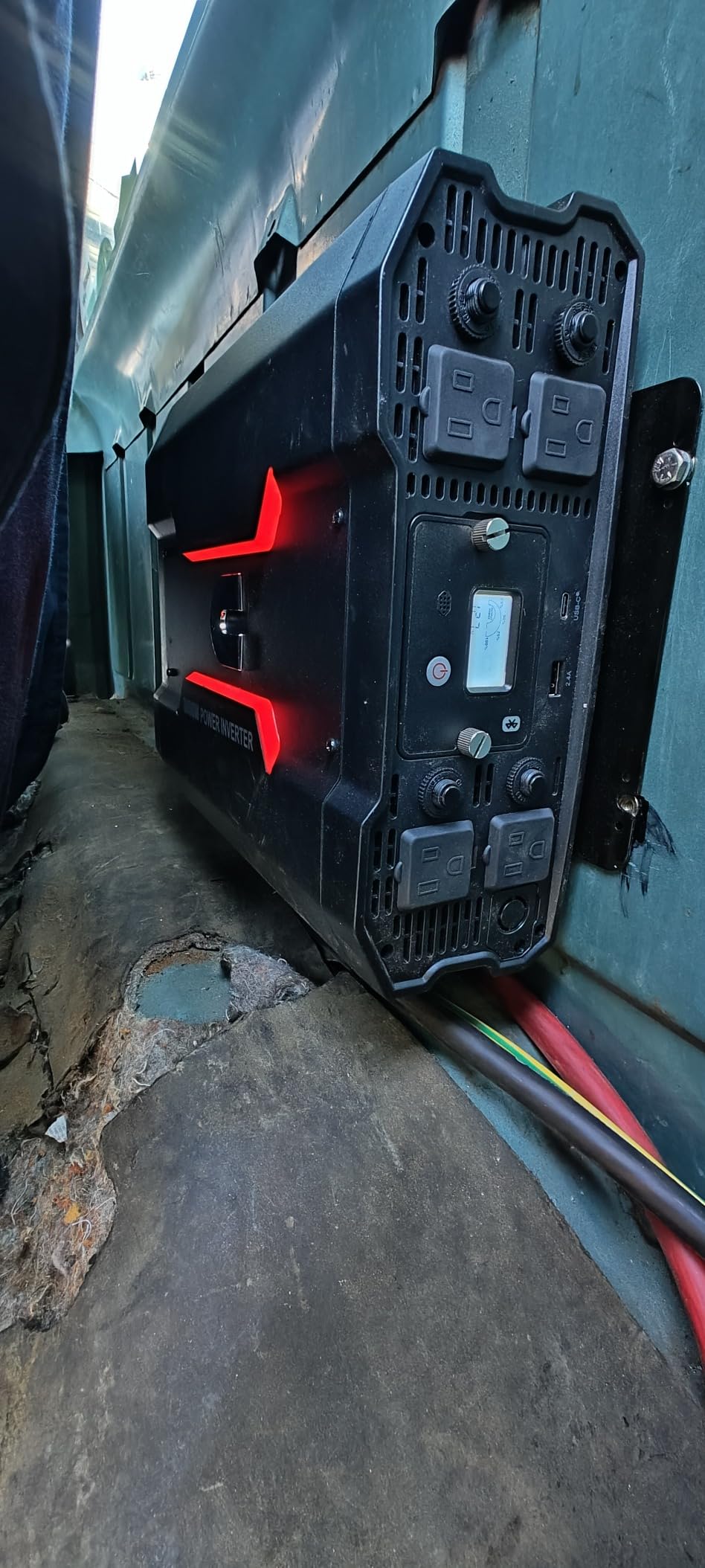 Cummins 3000 Watts Inverter Modified Sine Wave Truck Inverter 12 Volts to 110 Volts Four AC Outlets Two USB Ports (Plus Cable Kit)- CMN3000W - Inverters for Vehicles, Van Life, Camping customer photo 1