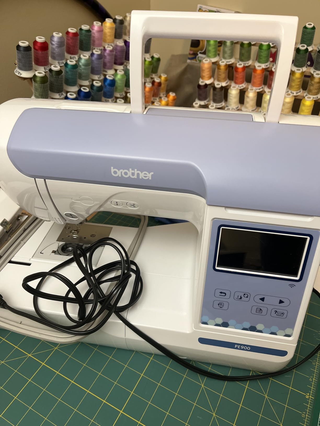 Brother PE900 Wireless Embroidery Machine with WLAN, 193 Built-in Designs, 5