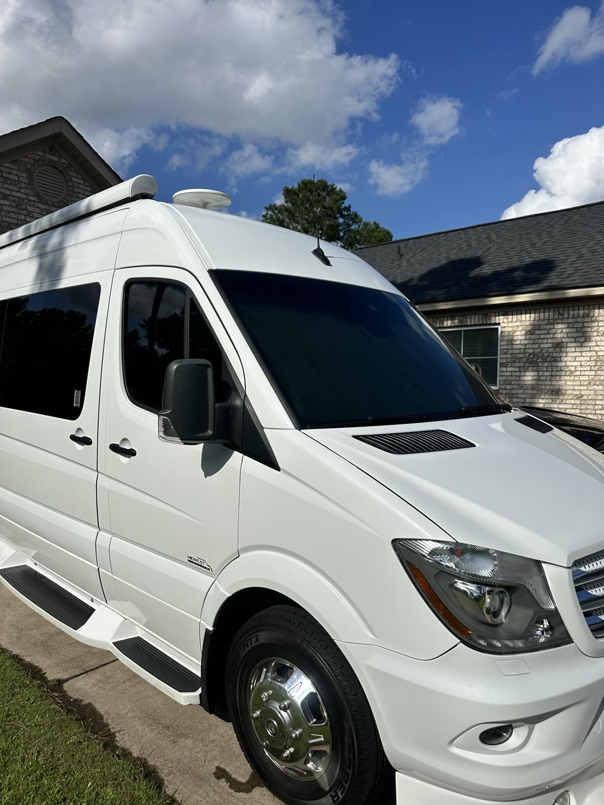 Living in a Bubble Insulated Blackout Front Window Covers for Mercedes Benz Sprinter, Campervan Accessories, Vanlife Must Have Sun Shades and Van Life Essentials (Pair) (Sprinter 2007-2018 (NCV3)) customer photo 2