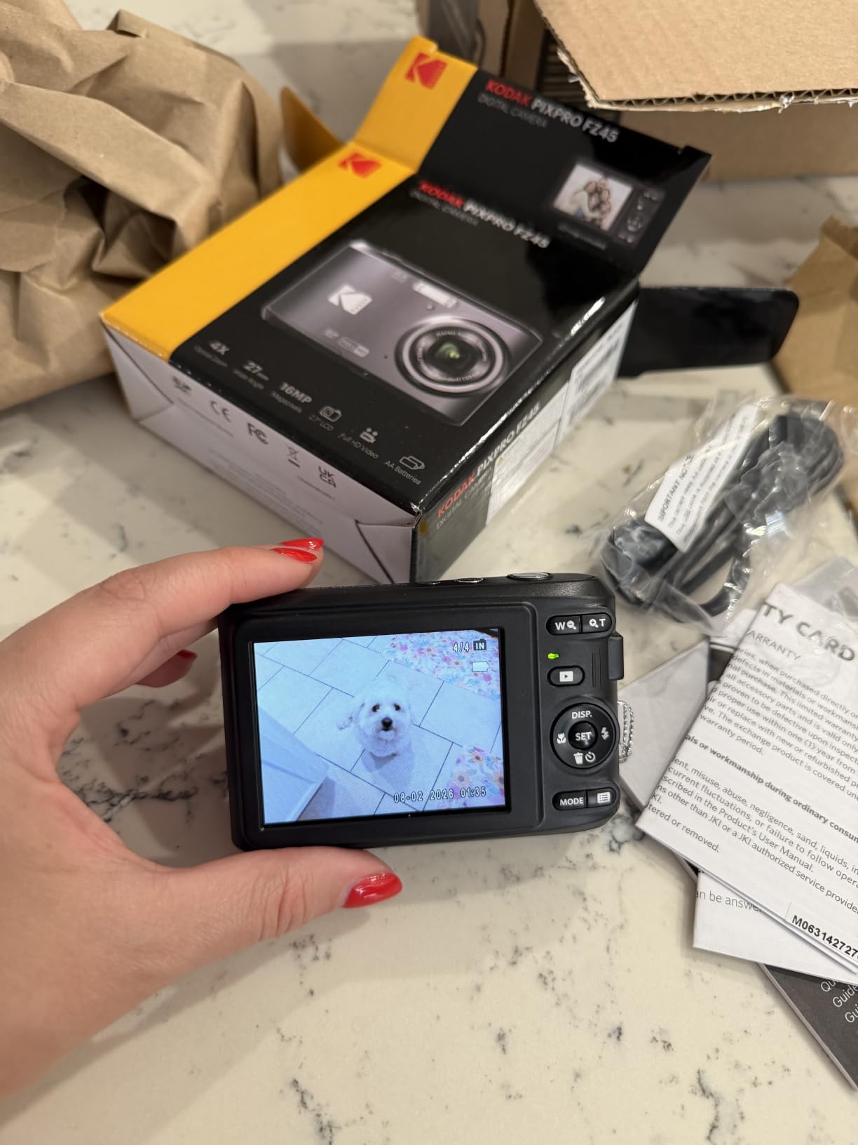 KODAK PIXPRO FZ45 16MP Compact Digital Camera, 4X Optical Zoom, AA, Black | 1080p Full HD Video, 27mm Wide Angle Lens, 2.7 Inch LCD, Point and Shoot, Digicam, Travel and Family Photos customer photo 2