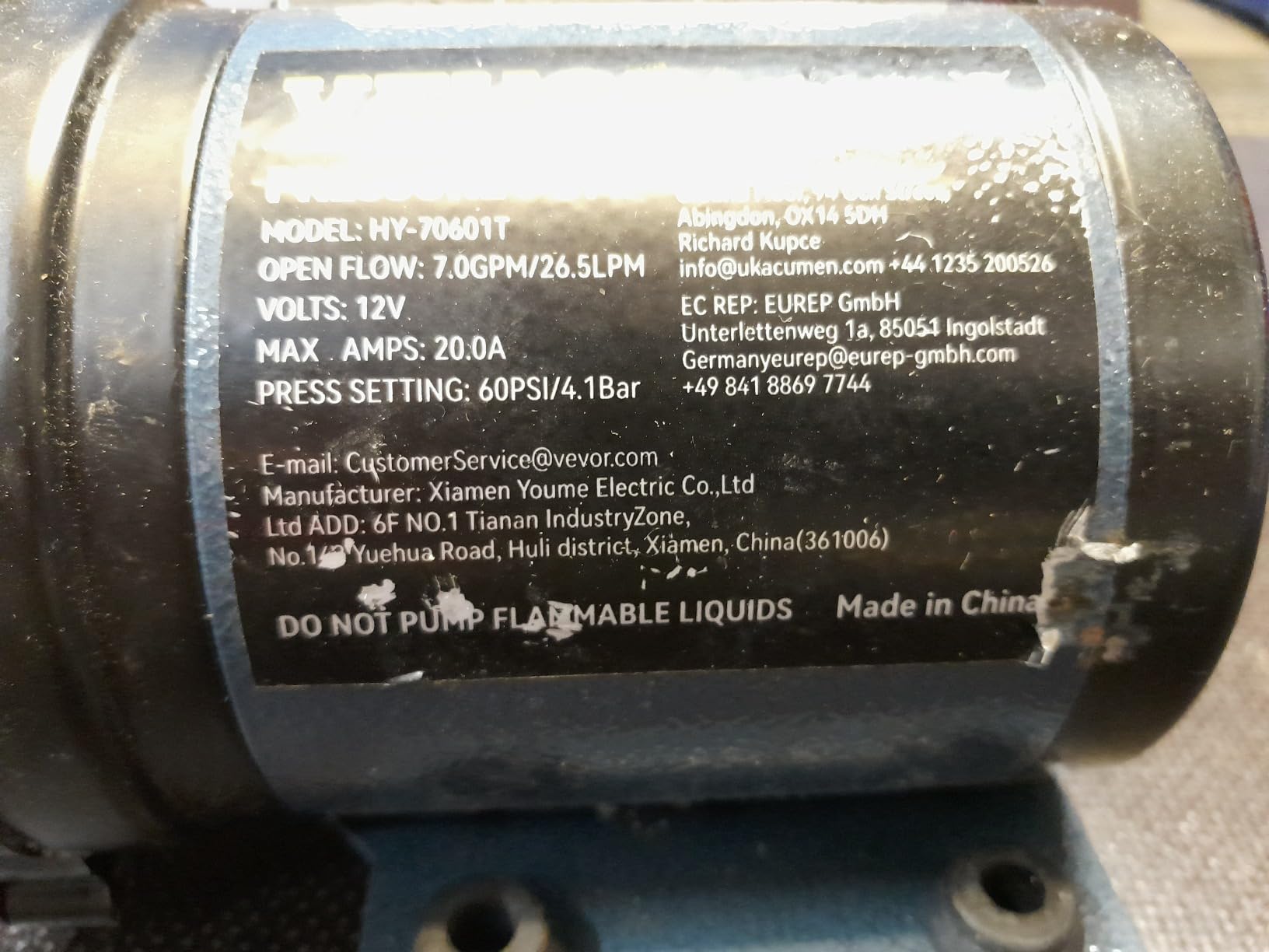 VEVOR Washdown Pump, 12V DC, 7 GPM 60 PSI, Max. 10 FT Lift Self Priming Water Pump, w/EPDM Valve, Universal Salt Water Strainer & Female/Male Thread, for RV, Marine Deck, Yacht customer photo 1