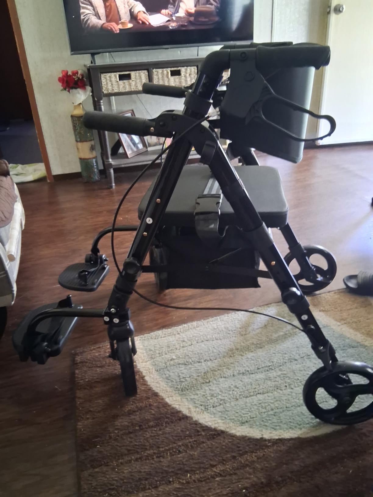 Foldable Rollator Walkers for Seniors with Seat,4 Wheel Rolling Walker | 300lb|8
