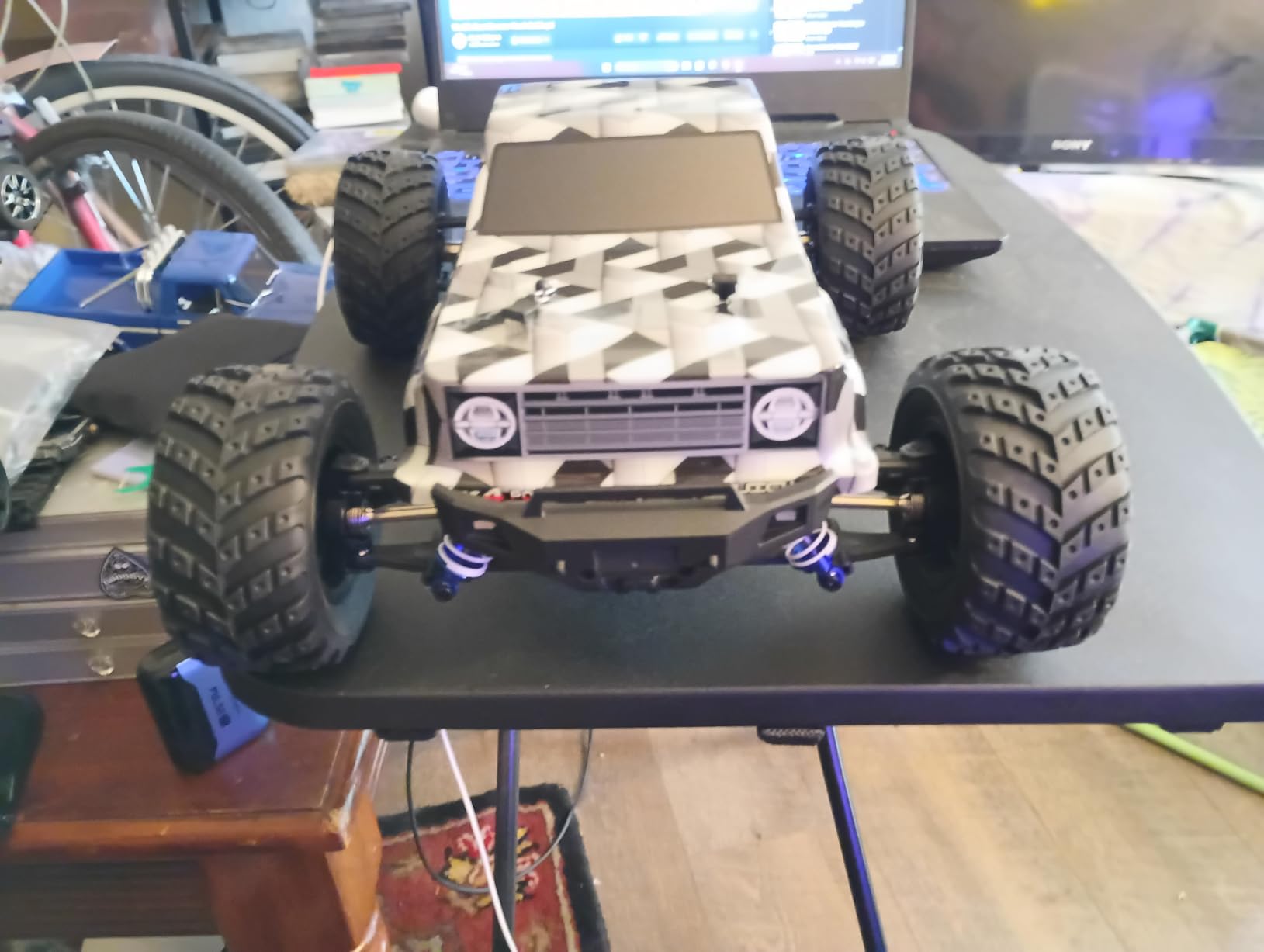 903A 1/12 Scale Brushless RC Cars, 4X4 Off-Road RC Monster Truck, Max 55KM/H, Full-Aluminum Oil-Filled Shocks customer photo 2