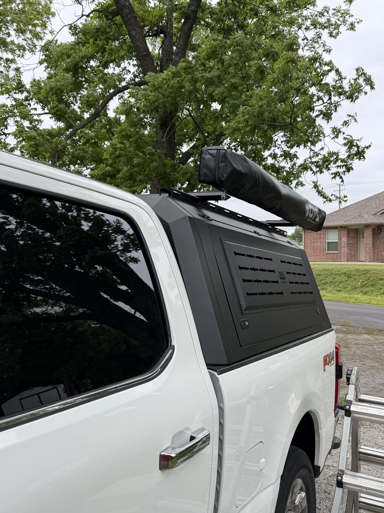 Overland Vehicle Systems 19689909 HD Nomadic 270 LTE Awning Passenger Side | 65 Sq Ft of Coverage | Dark Gray Fabric with Travel Cover Included | Twist and Lock Technology | Weather-Resistant customer photo 1