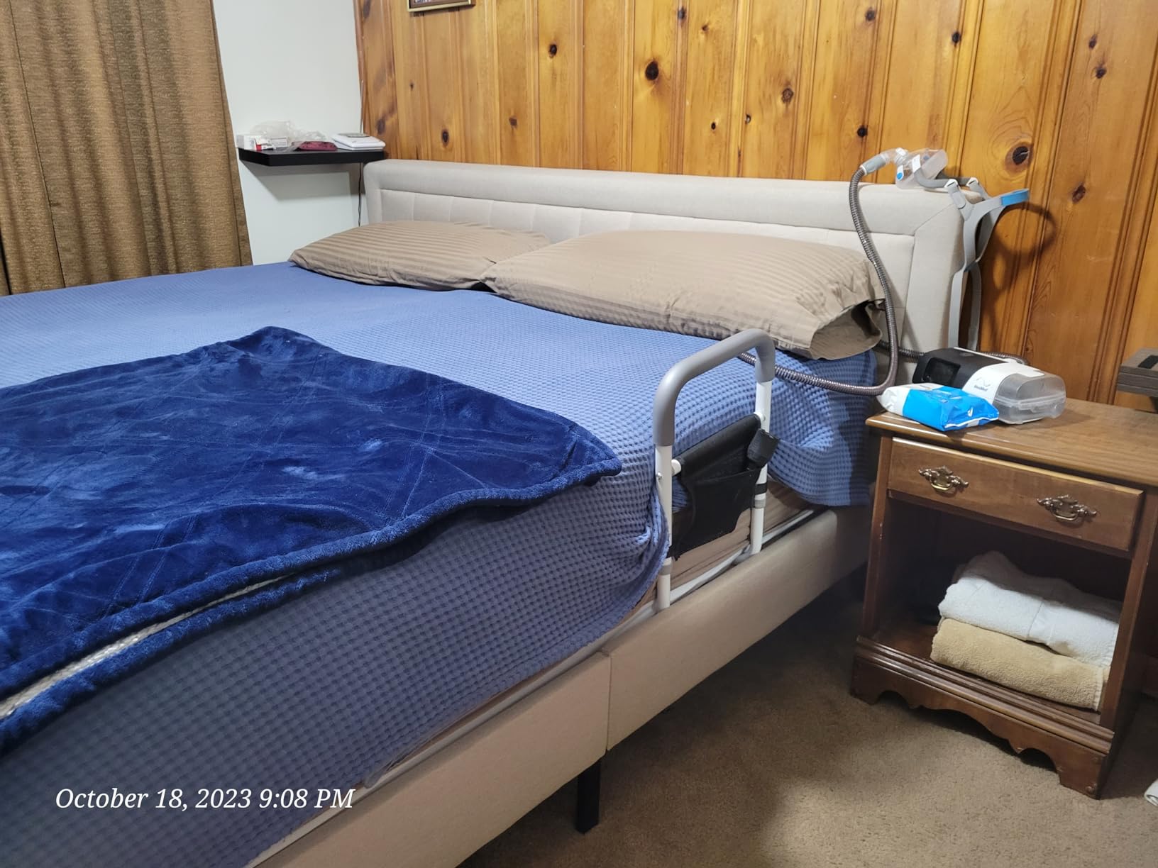 WeHwupe Bed Rails for Elderly Adults Safety, Bed Assist Rail for Seniors -2026 Upgrade - ASTM Compliant, Bedside Fall Prevent Grab Bar with Storage Pocket- Fits King Queen Full Twin Bed customer photo 1