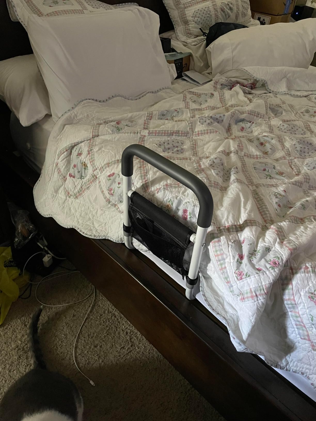 WeHwupe Bed Rails for Elderly Adults Safety, Bed Assist Rail for Seniors -2026 Upgrade - ASTM Compliant, Bedside Fall Prevent Grab Bar with Storage Pocket- Fits King Queen Full Twin Bed customer photo 2