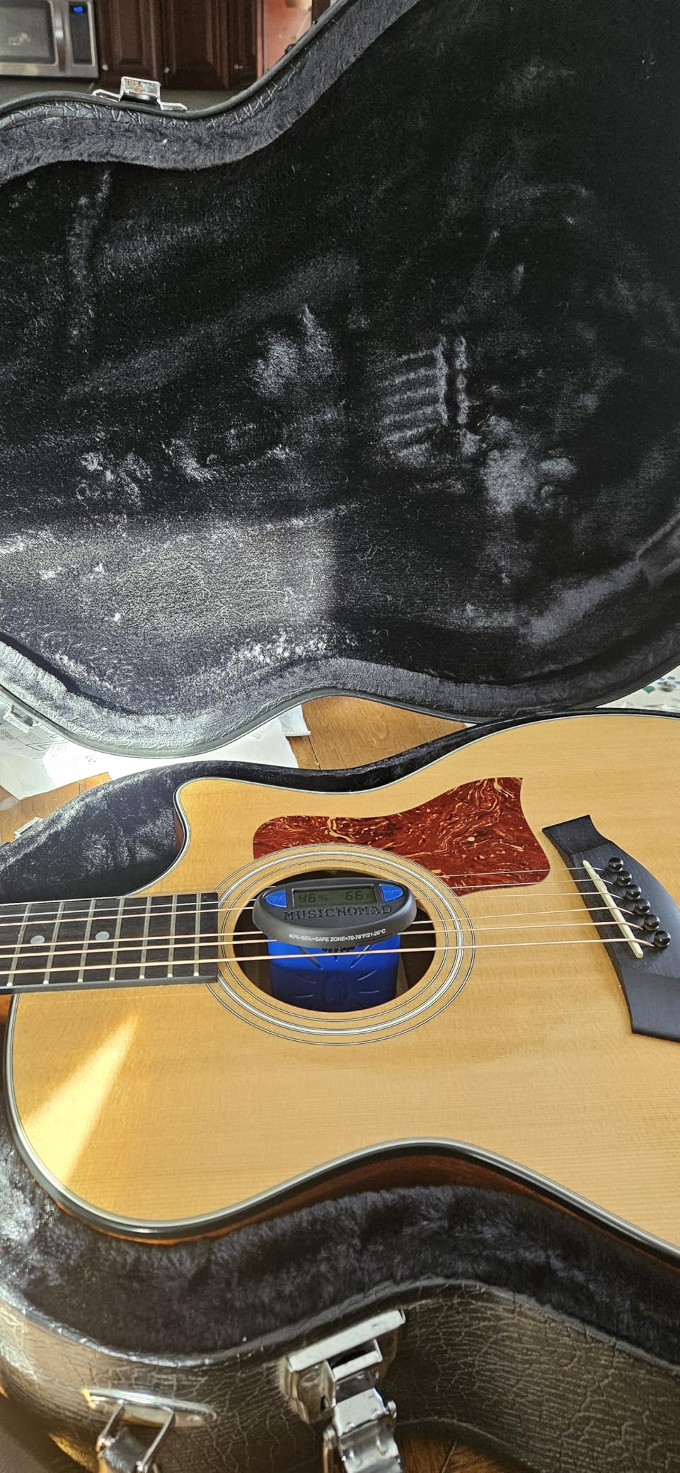 MusicNomad The Humitar ONE Acoustic Guitar Humidifier & Hygrometer (MN311) customer photo 2