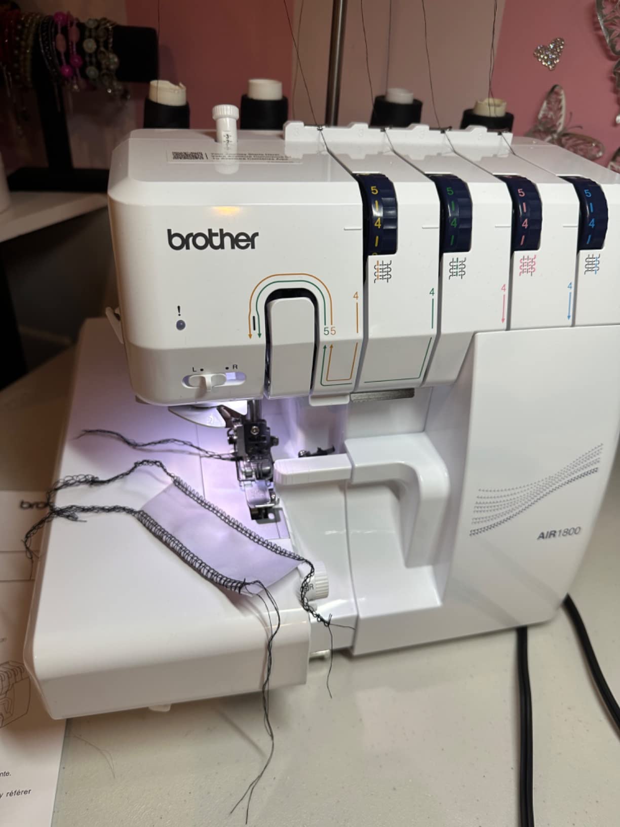 Brother AIR1800 Air Serger Sewing Machine with Jet Air Threading | Jet Air Threading, 2/3/4 Thread, LED Lit Work Area customer photo 1