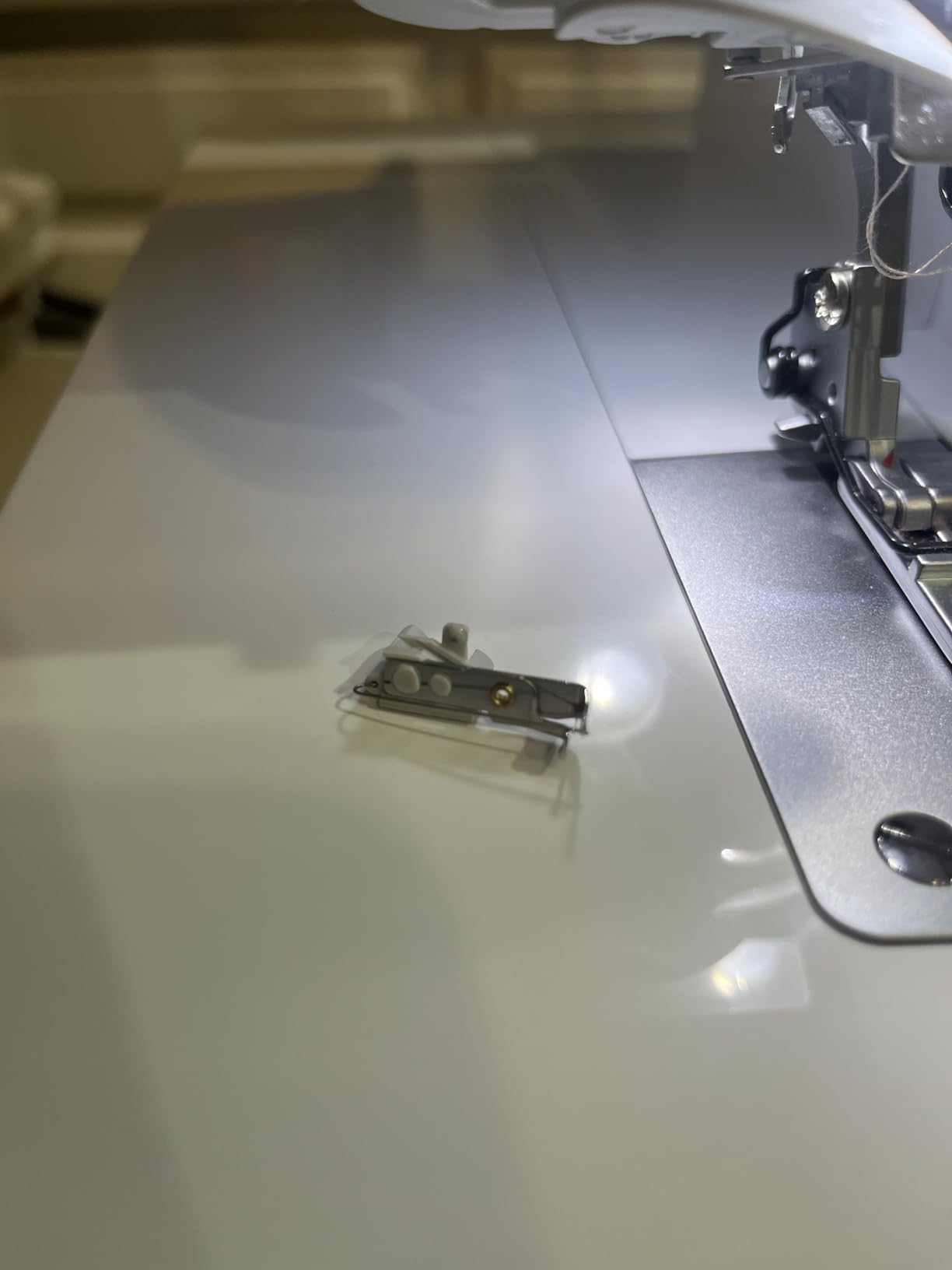 Brother AIR1800 Air Serger Sewing Machine with Jet Air Threading | Jet Air Threading, 2/3/4 Thread, LED Lit Work Area customer photo 2