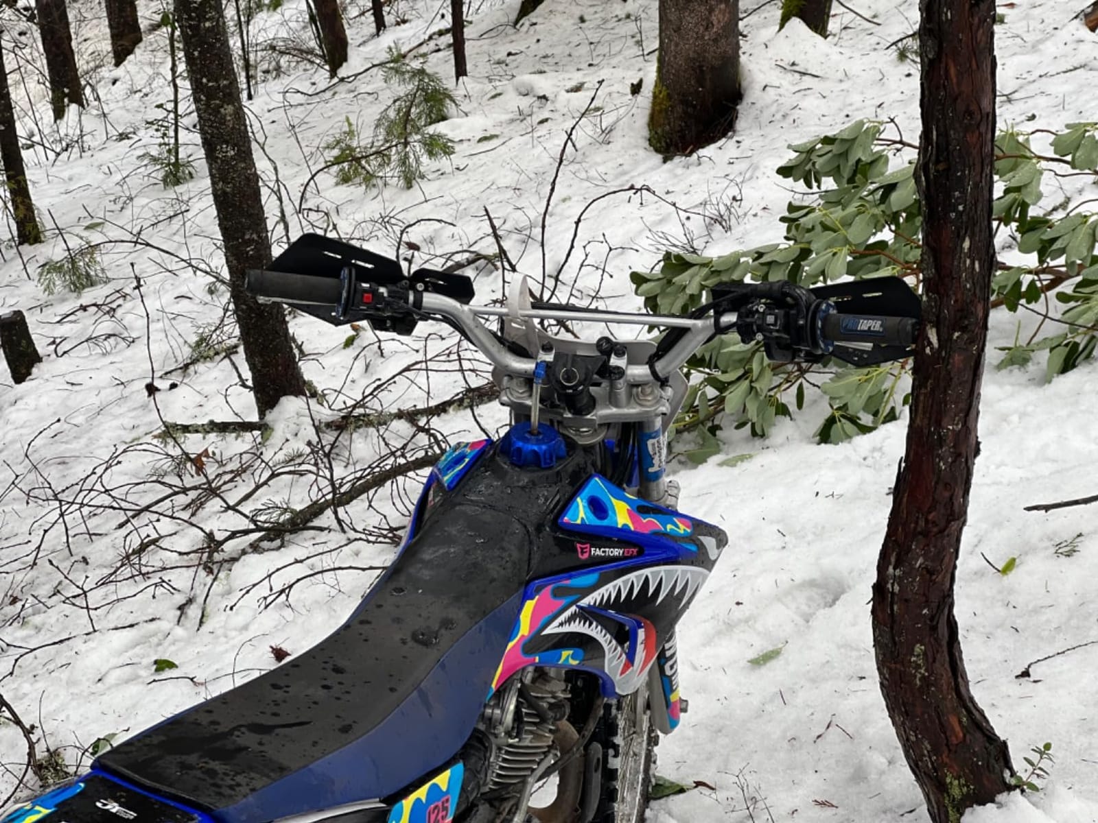Dirt Bike Handguards 7/8 Inch 22mm Motorcycle Handguards with CNC Bracket Pair customer photo 2