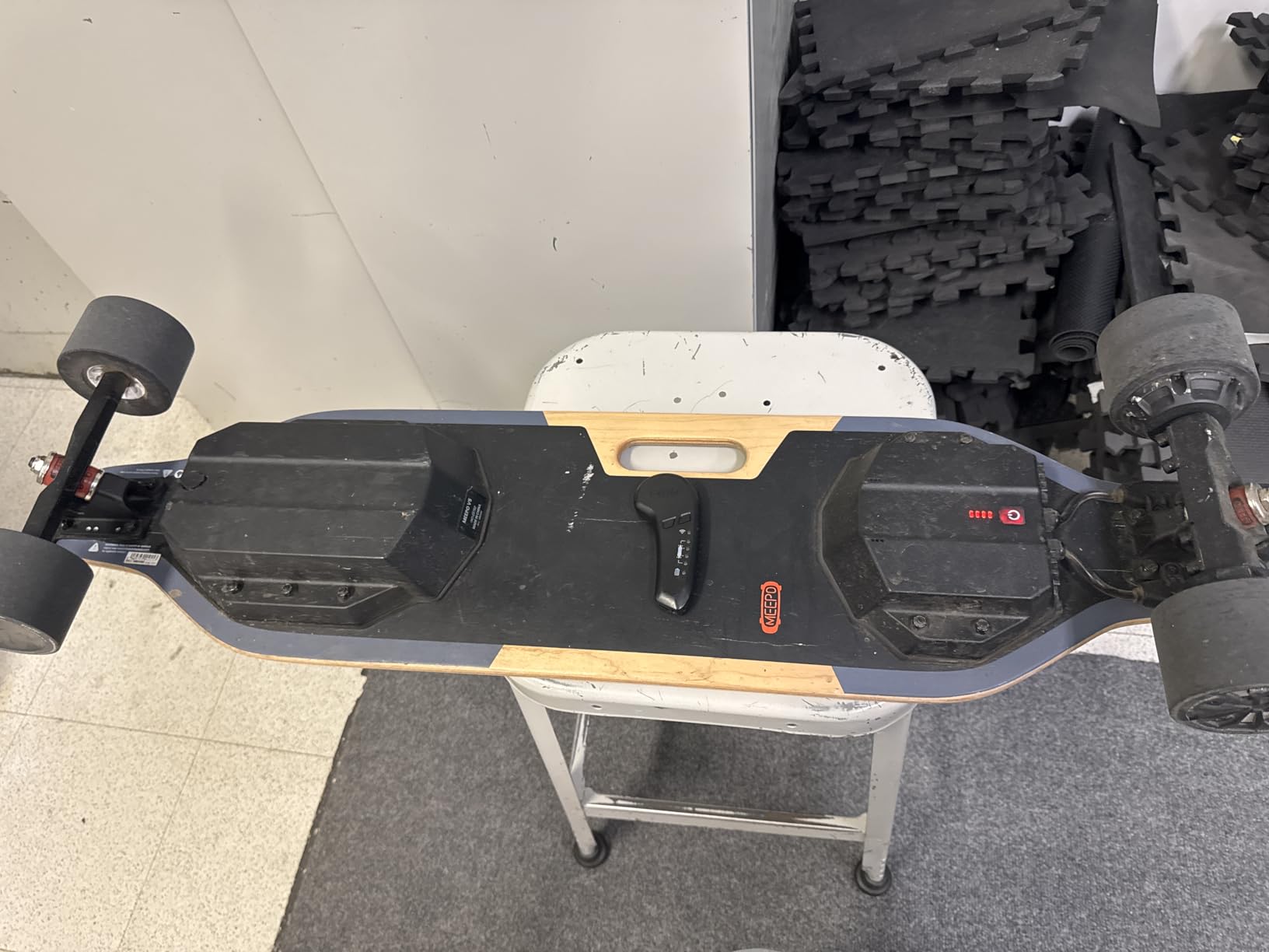 MEEPO Campus V3 Series/Envy Electric Skateboard with Remote, Top Speed Up to 29 Mph, 4 Speed Smooth Braking, Easy Carry Handle Design, Suitable for Adults & Teens customer photo 1