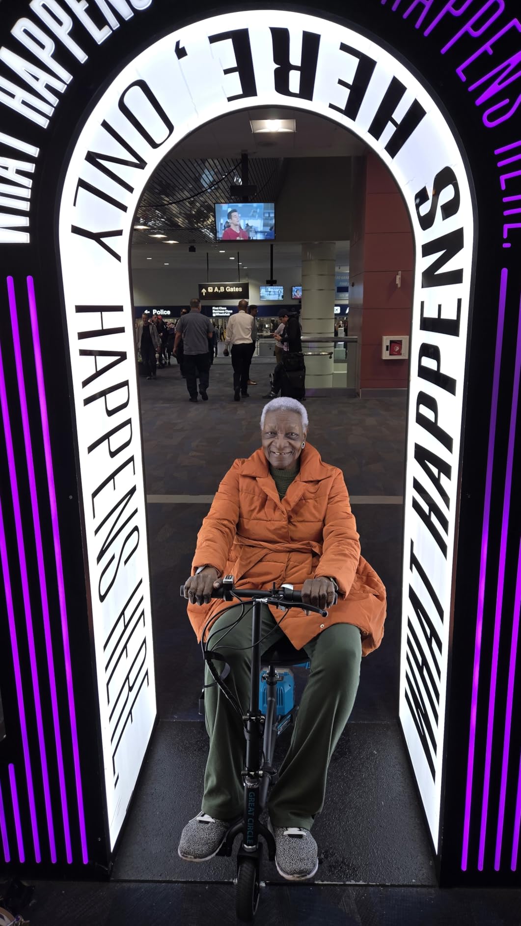 G Mobility Scooter - 3 Wheels, 35 lb Folding Aluminum Frame, Anti-Tip Footrests, Includes (1) 48V 2Ah Li-Ion Battery and Charger, Supports 275 lbs, Airline Friendly customer photo 1