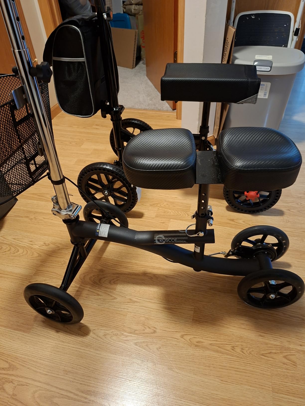 BlessReach Knee Scooter, All Terrain Foldable Knee Scooter Walker, Disc Brake Knee Walker for Foot Injuries Compact Crutches Alternative customer photo 2