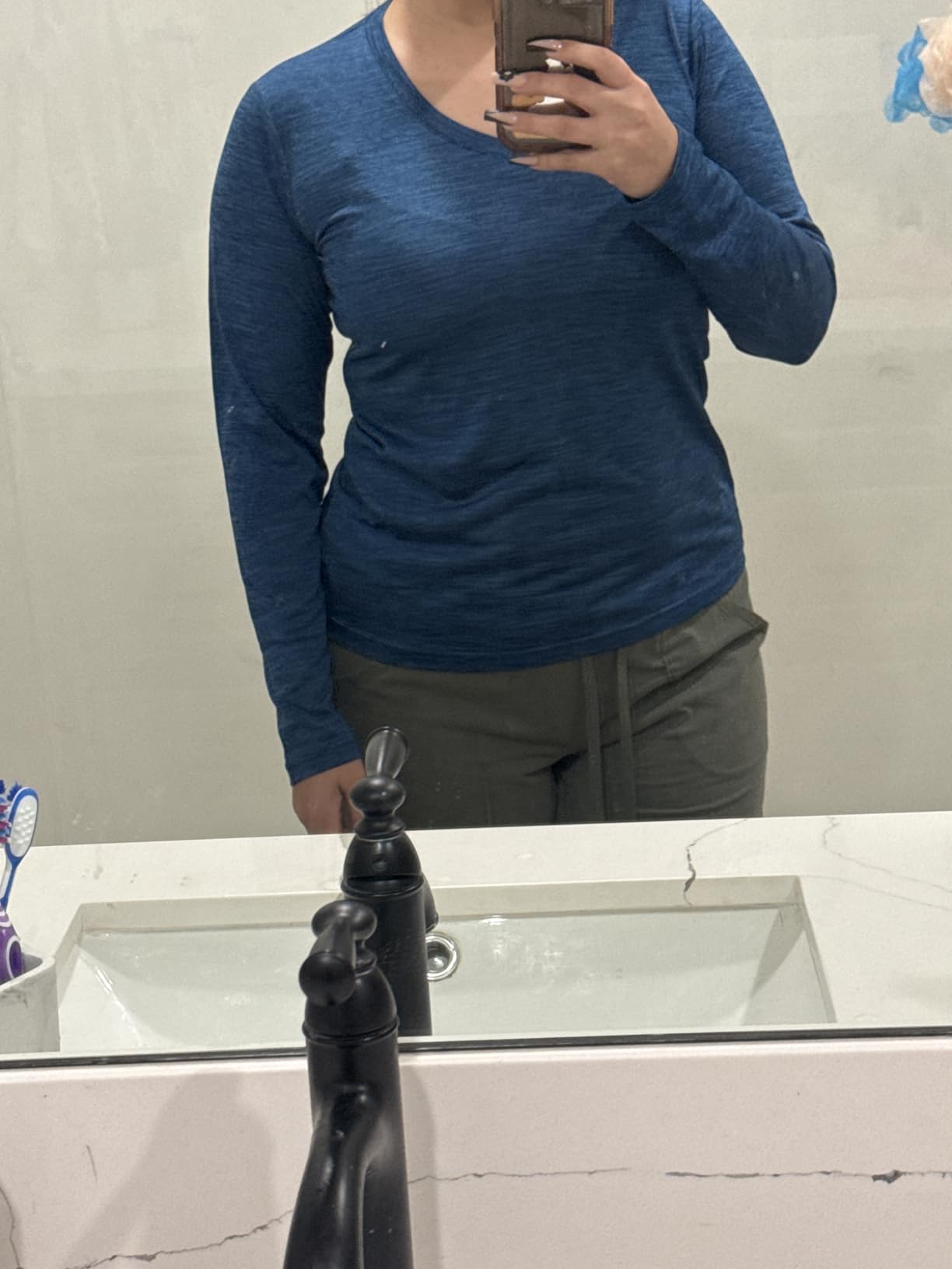 Moisture Wicking Shirts for Women Long Sleeve Workout Tops customer photo 1