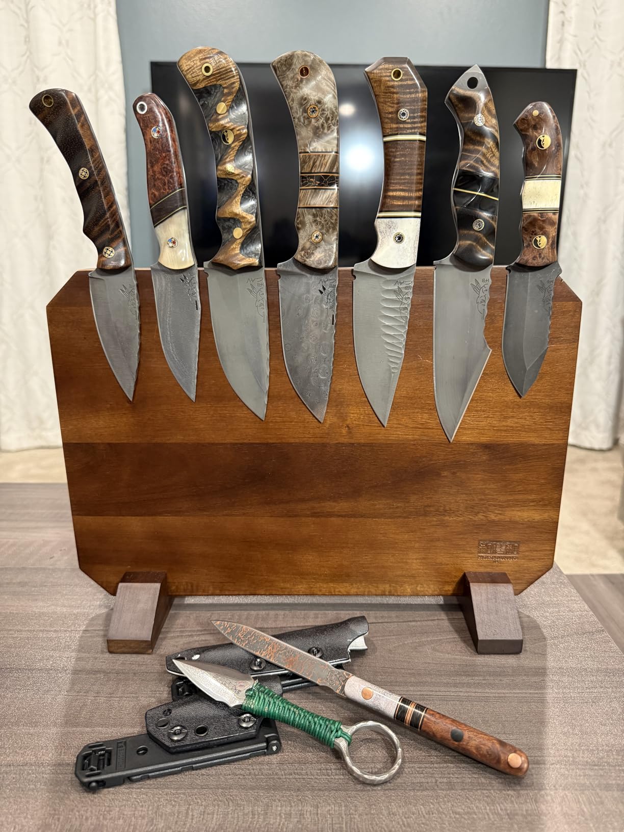 HOSHANHO Magnetic Knife Block 14 x 10