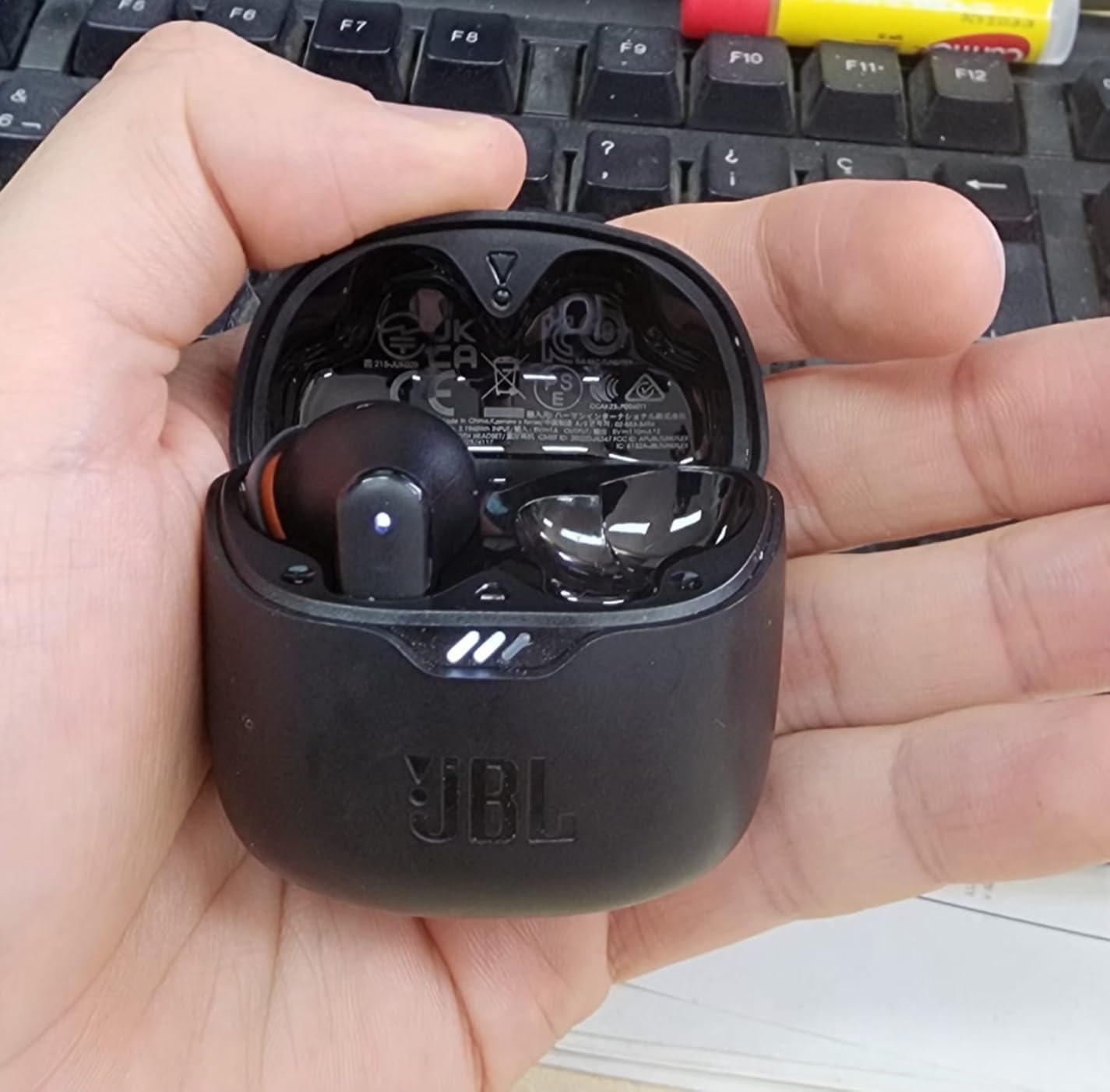 JBL Tune Flex - True Wireless Noise Cancelling Earbuds (Black), Small | JBL Pure Bass Sound, Active Noise Cancelling with Smart Ambient, 4 mics for perfect calls, Up to 32 hours of battery life customer photo 2