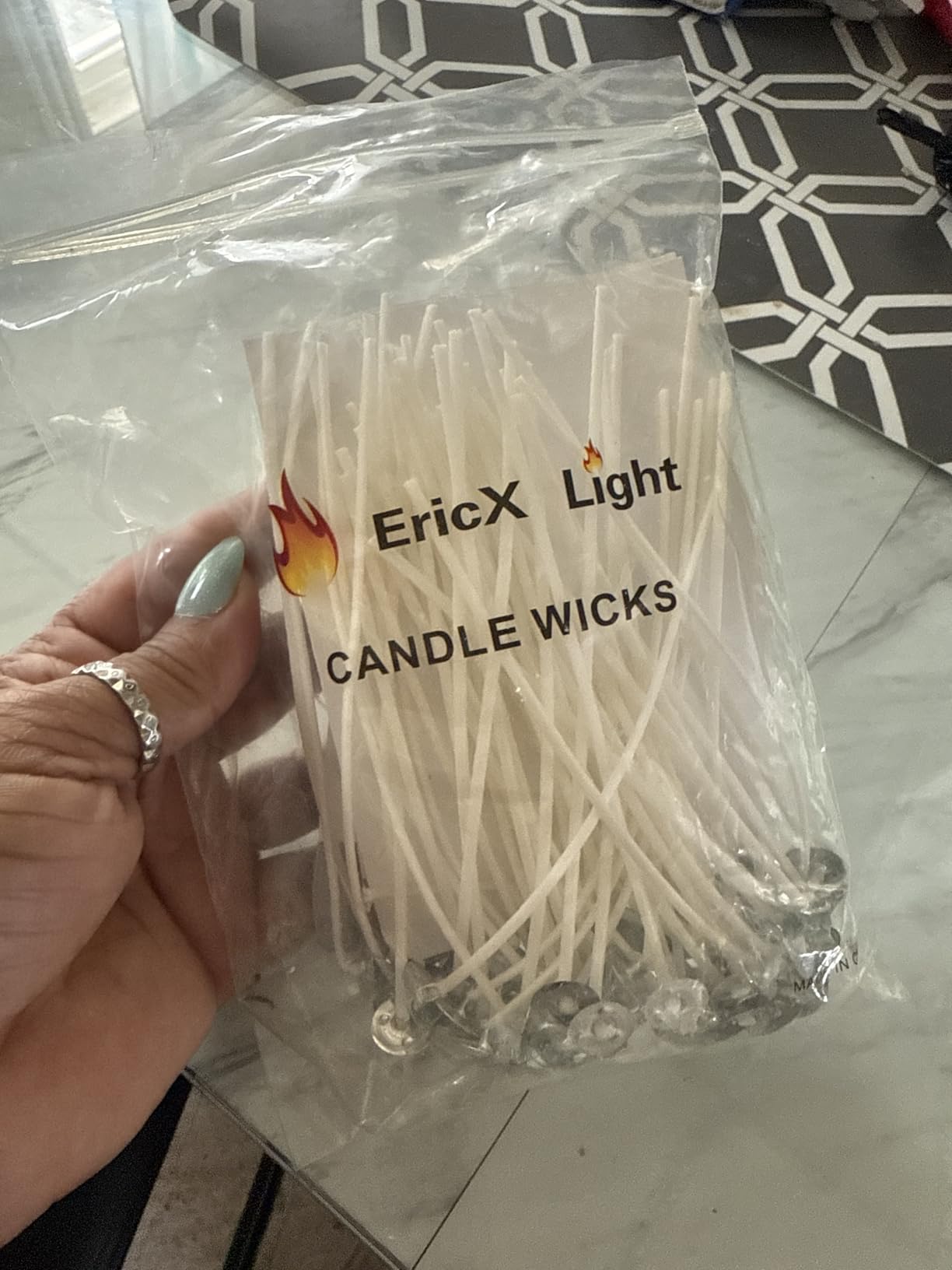 Ohcans Candle Making Kit Supplies for Beginners, Soy Wax DIY Candle Making for Adults, with 900ml Candle Make Pouring Pot, Candle Wicks, Wicks Sticker, Wicks Holder,Soy Candle Wax customer photo 2