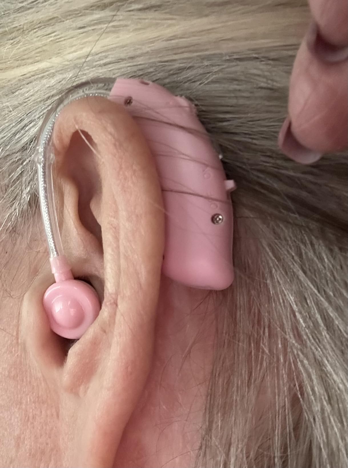 DELLONA High-Performance Hearing Aids for Seniors, OTC Rechargeable Hearing Aid for People with Severe Hearing Loss with Intelligent Noise Reduction (Pair), 4 Modes, Beige customer photo 1