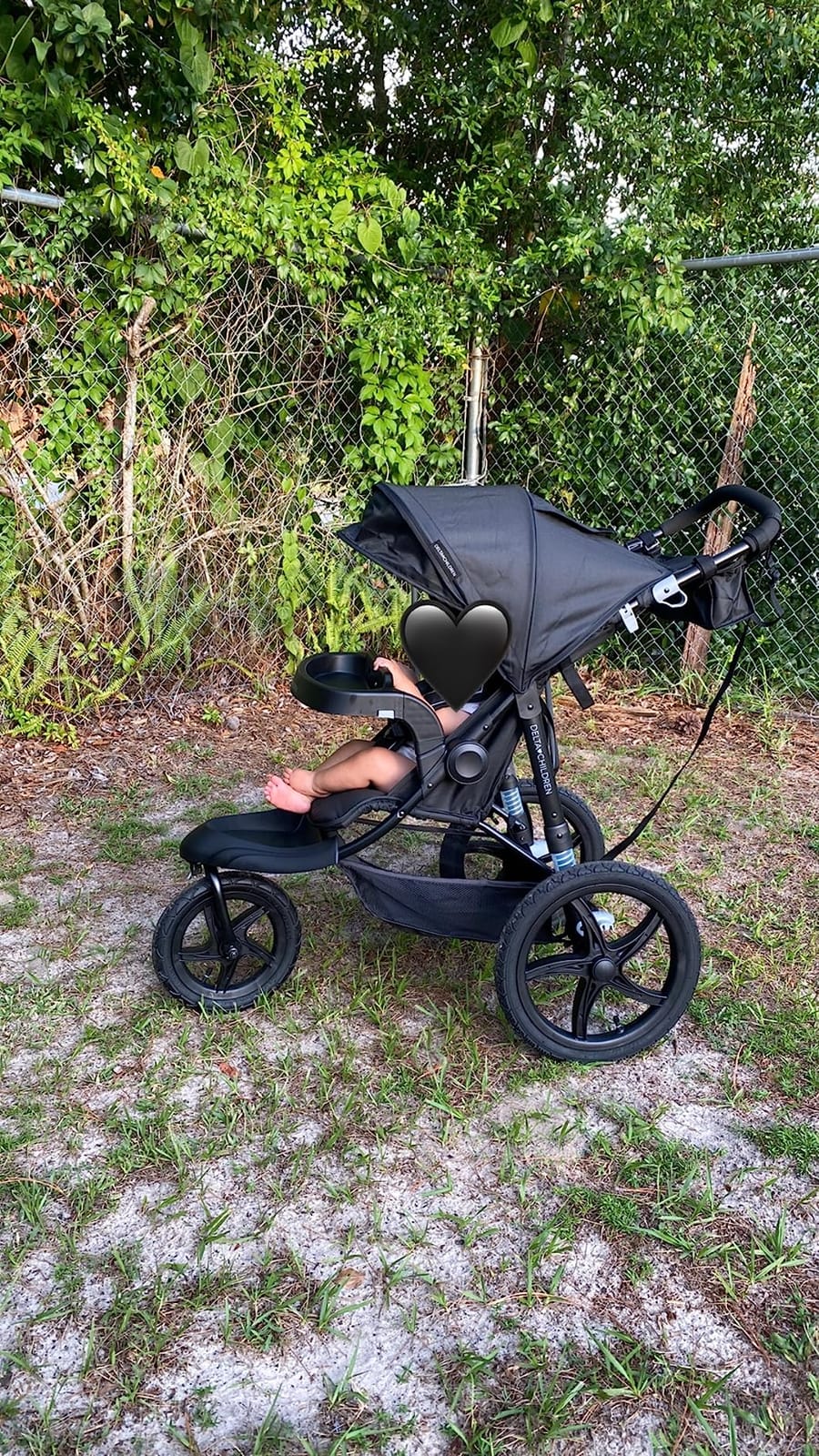 Delta Children Apollo Jogging Stroller - Shock Absorbing Frame with Large Canopy & Recline - Car Seat Compatible, Black customer photo 2