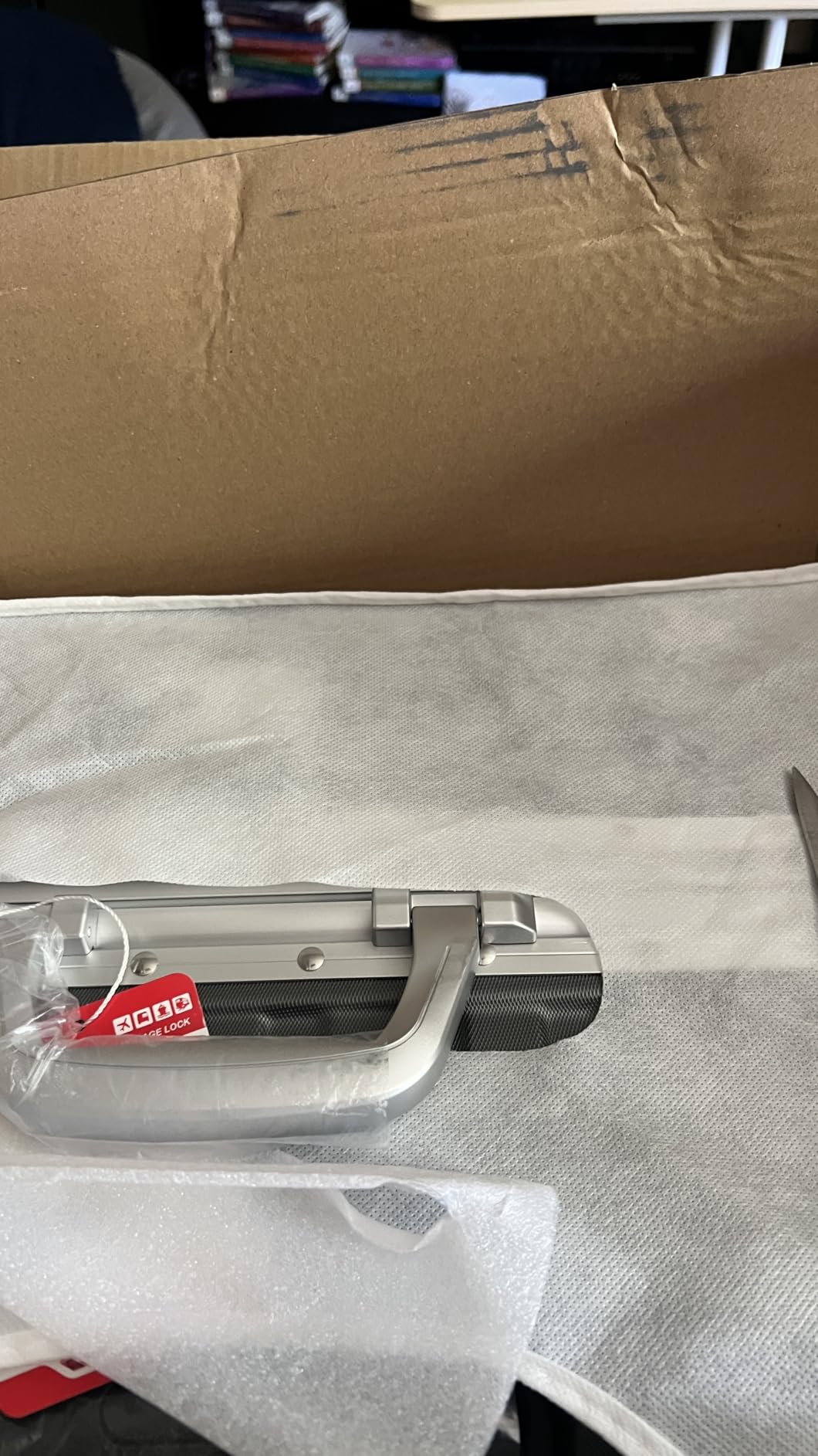 LUGGEX 28 Inch Zipperless Checked Luggage, Silver Grey customer photo 1