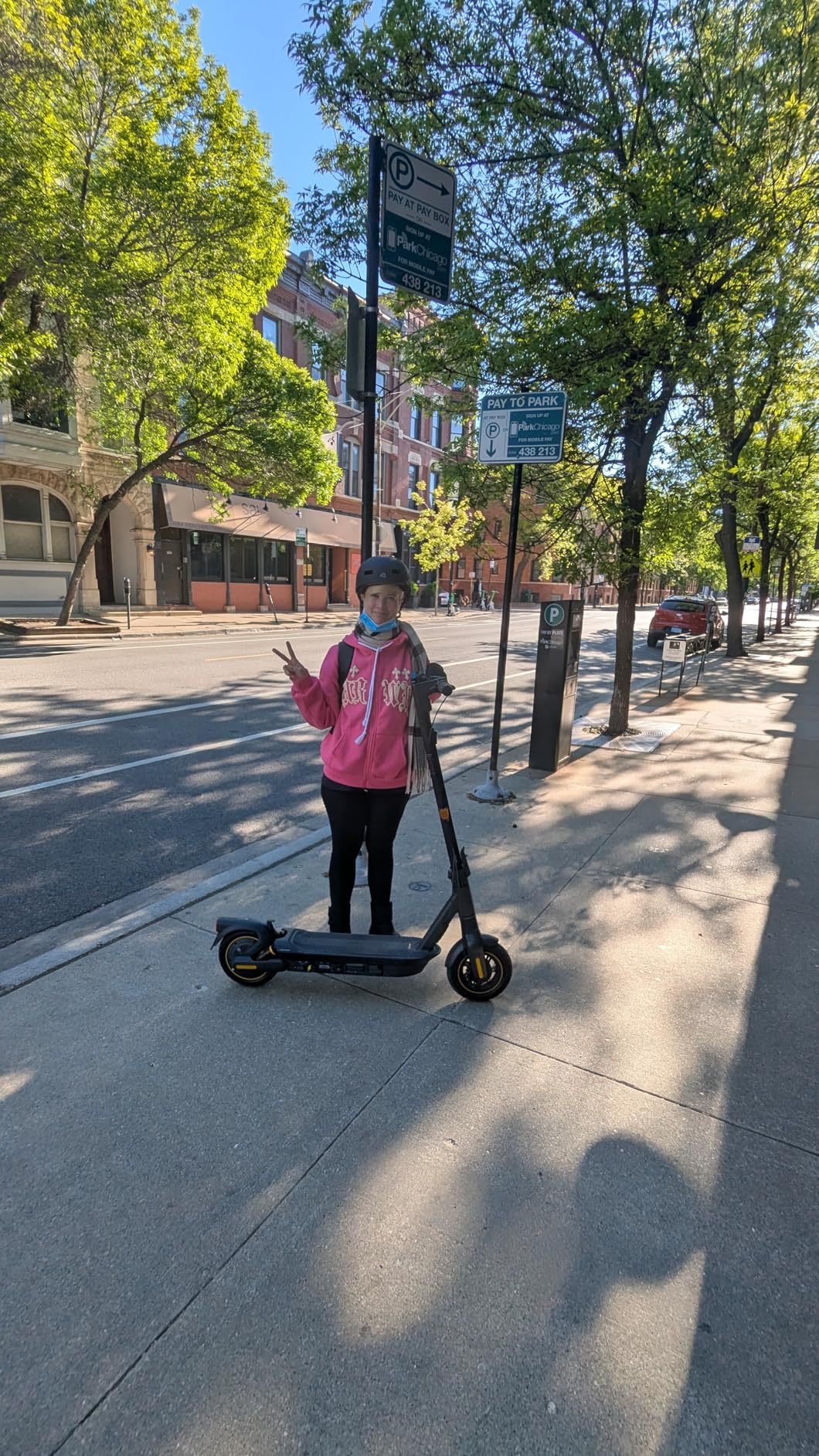 Segway Ninebot MAX Series Electric Scooter, Up to 22-28 MPH, Long Range, Dual Suspension & Braking System, Fast Charging, Scooter for Adults, UL-2272 2271 Certified (G2/G3) customer photo 1