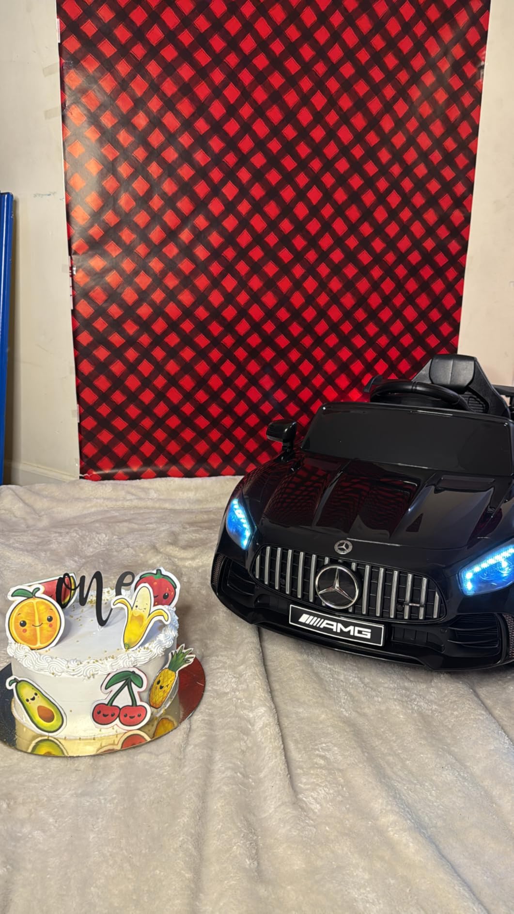 Winado 12V Ride on Car, Licensed Mercedes Benz AMG GTR Battery Powered Electric Vehicle, w/Parent Remote, Wider Seat, LED Lights, Openable Doors, MP3 Player, Smooth Start, 3 Speeds - Black customer photo 1