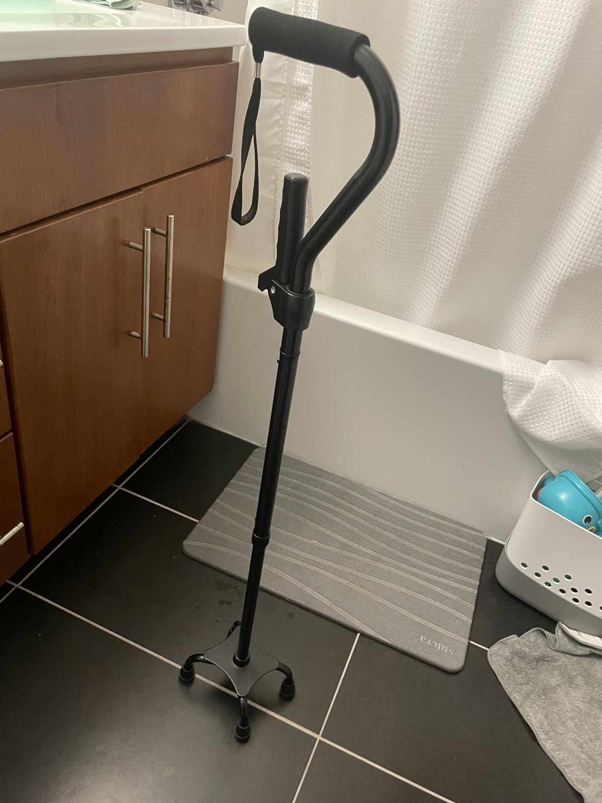 AOHHL Quad Walking Cane Foldable Adjustable Portable Stick Men & Women and Seniors - Lightweight & Sturdy with 4-Pronged Base for Extra Stability Balance, Self Standing Gifts for Mom Dad customer photo 1