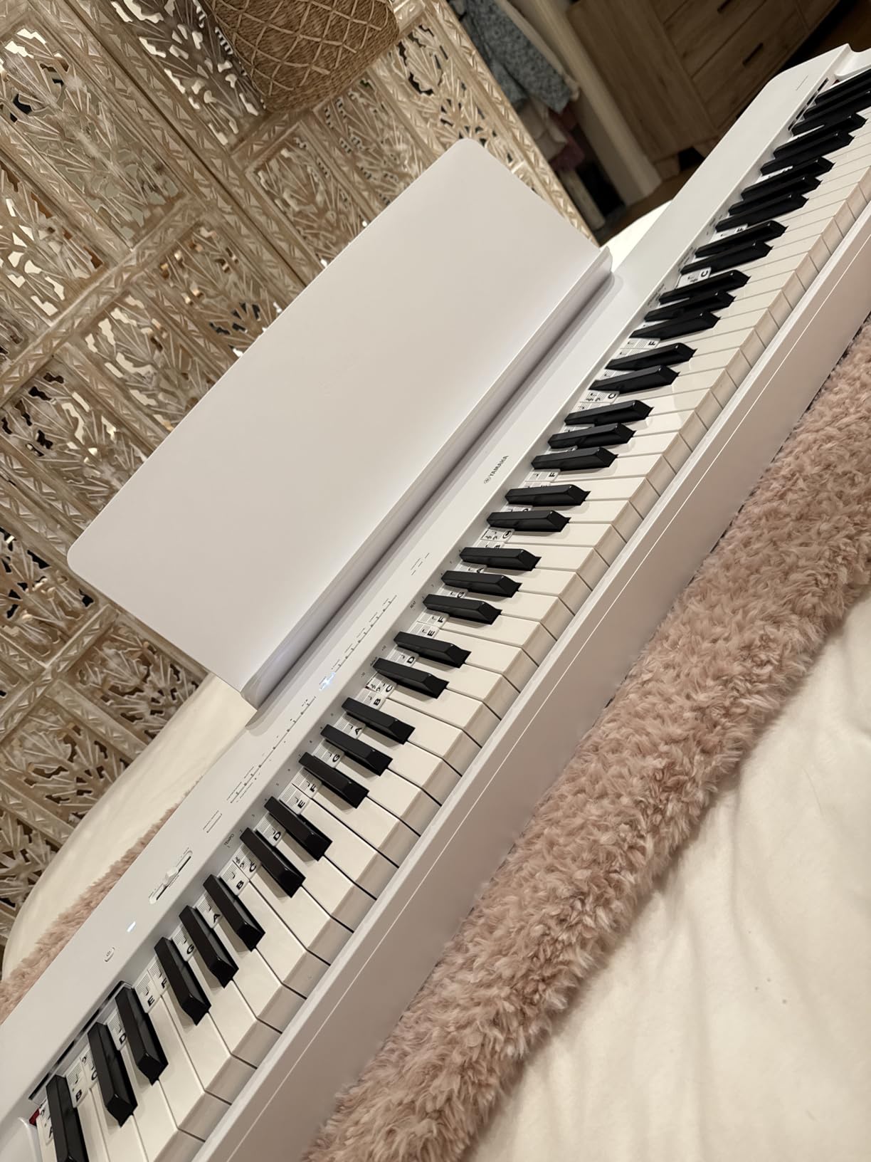 Yamaha P225 88-Key Digital Piano with Weighted Keys, Portable Design, Built-In Speakers customer photo 1