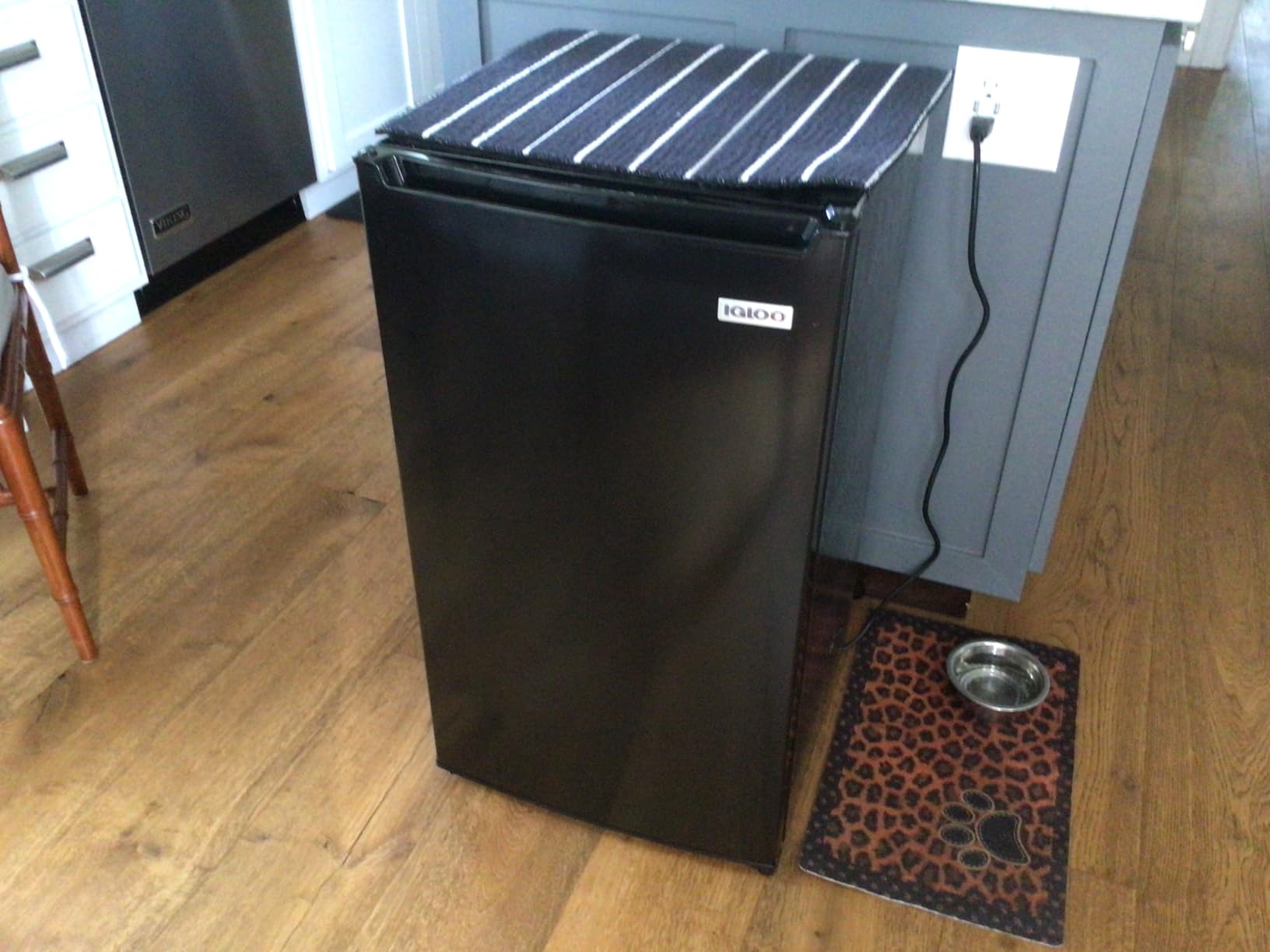 Igloo 3.2 Cu.Ft. Mini Fridge with Freezer - Single Door Compact Refrigerator with Glass Shelves for Homes, Dorms & Offices- Keep Snacks, Drinks & Frozen Foods Cool with Temperature Control Mini Fridge customer photo 2