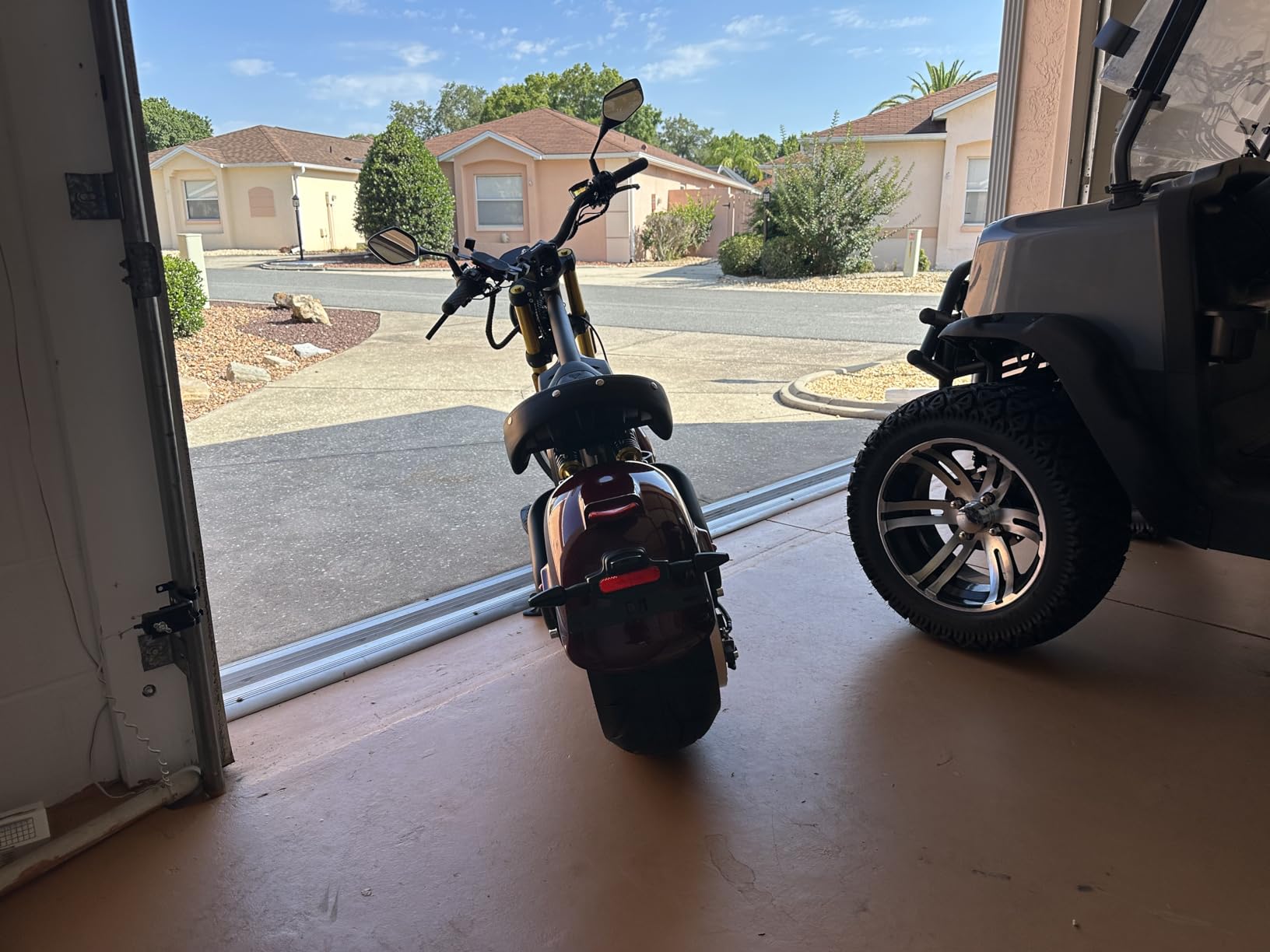 eAhora M8S Electric Motorcycle for Adults, 4000W, 72V 35Ah, 87 Miles Long Range customer photo 1
