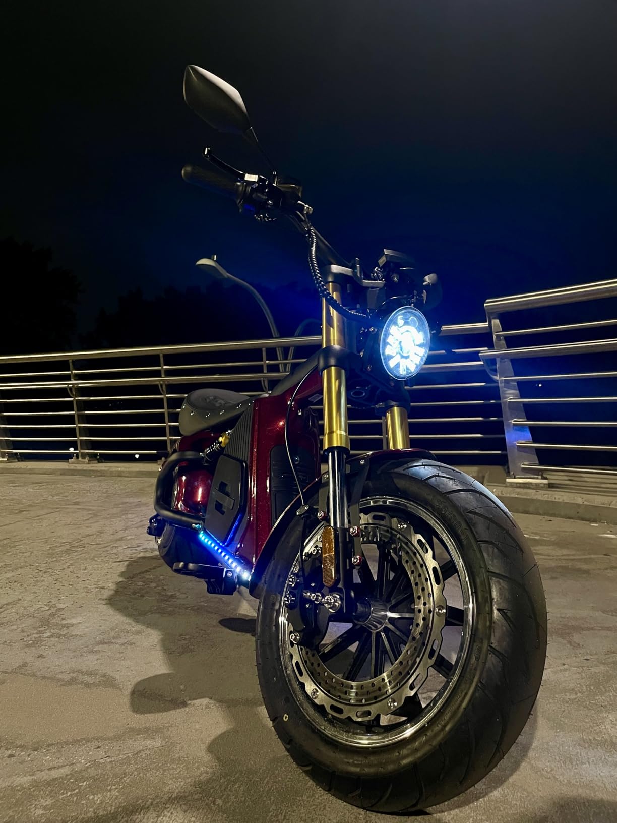 eAhora M8S Electric Motorcycle for Adults, 4000W, 72V 35Ah, 87 Miles Long Range customer photo 2