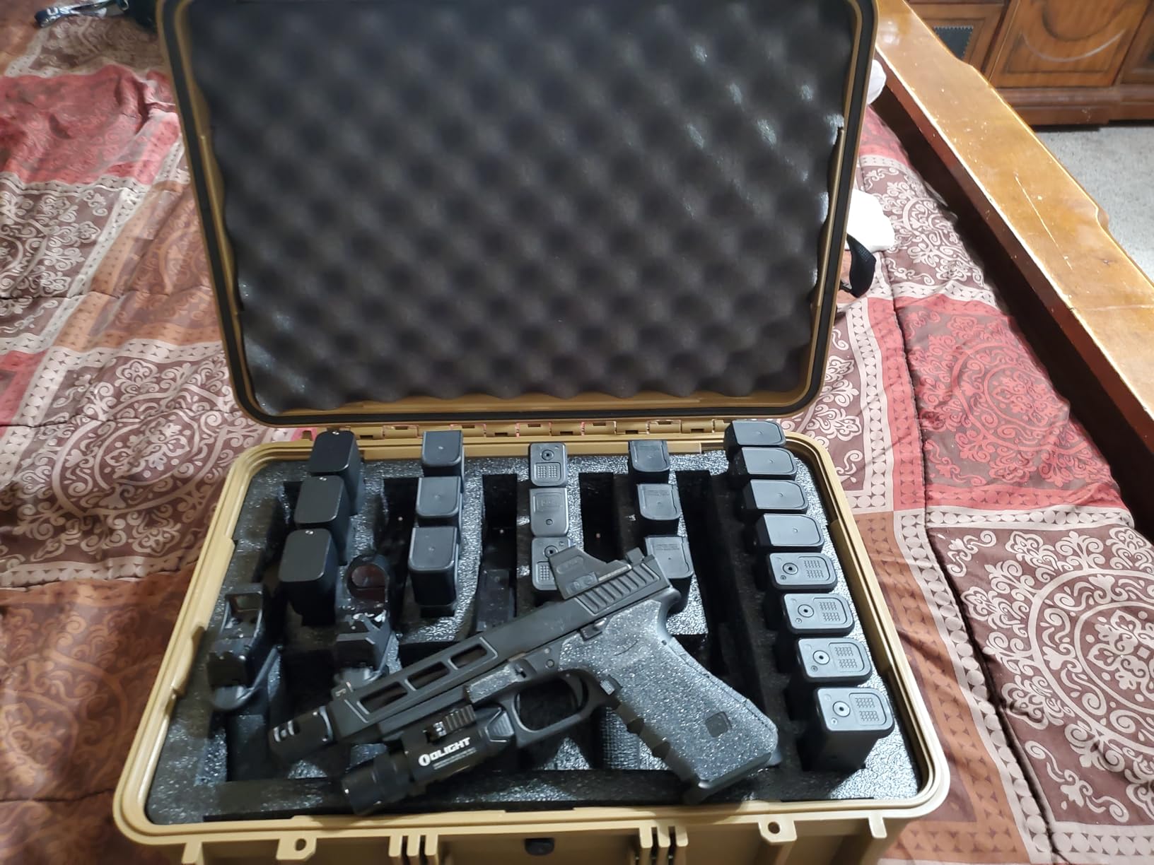 Condition 1 18'' 5 Pistol Case, Model 801, Pre-Cut Foam, 20 Slot Mag | Waterproof Hard Gun Case, TSA Friendly, Heavy Duty, Made in USA customer photo 2