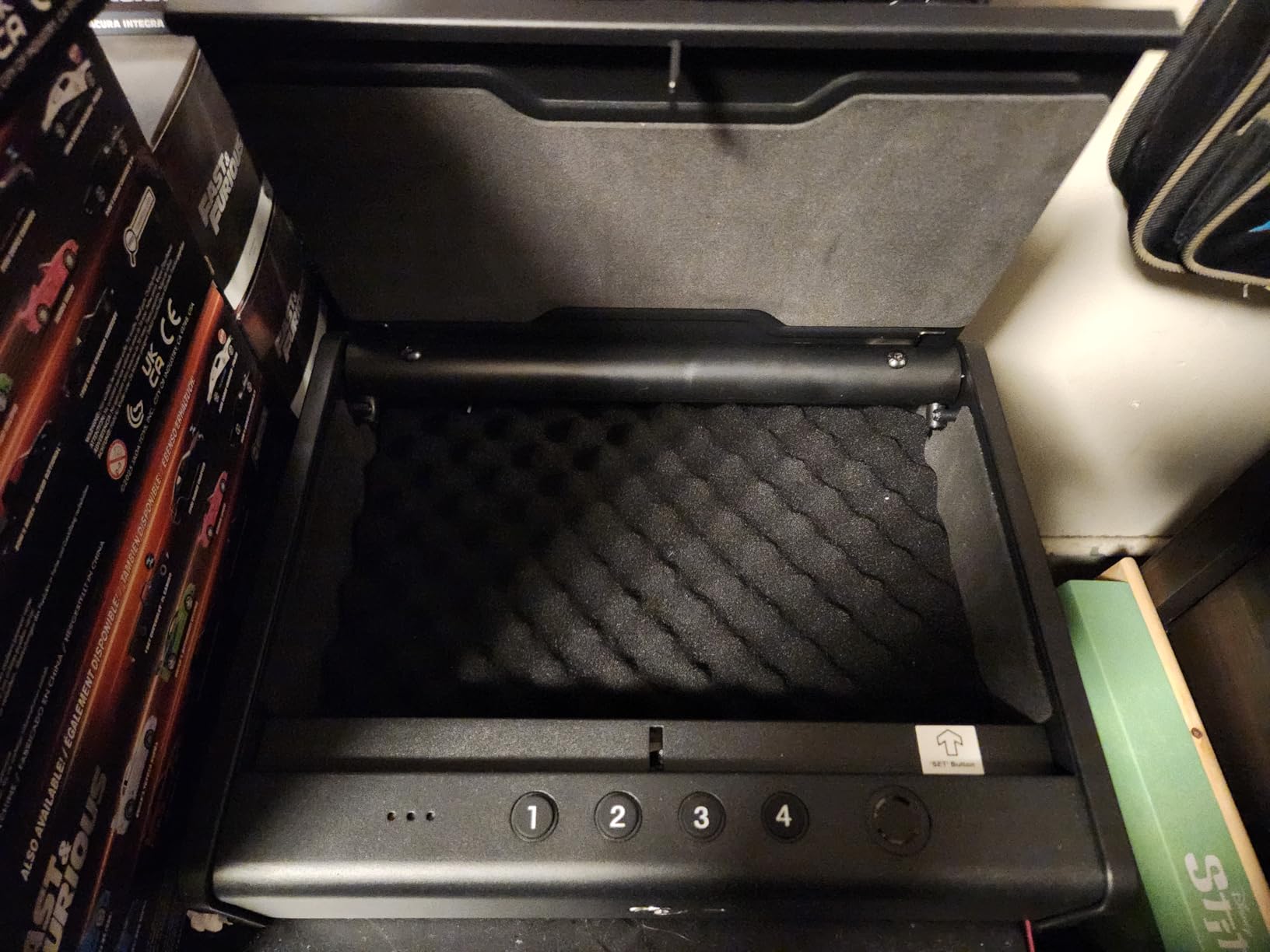 PINEWORLD Biometric Fingerprint Handgun Safe with Raised Backlit Keypad&Key | Interior Light & Emergency Power Supply& Voice Navigation & Mute Mode, With Cable For Home, Nightstand, Car,Travel. Nice Gift customer photo 2