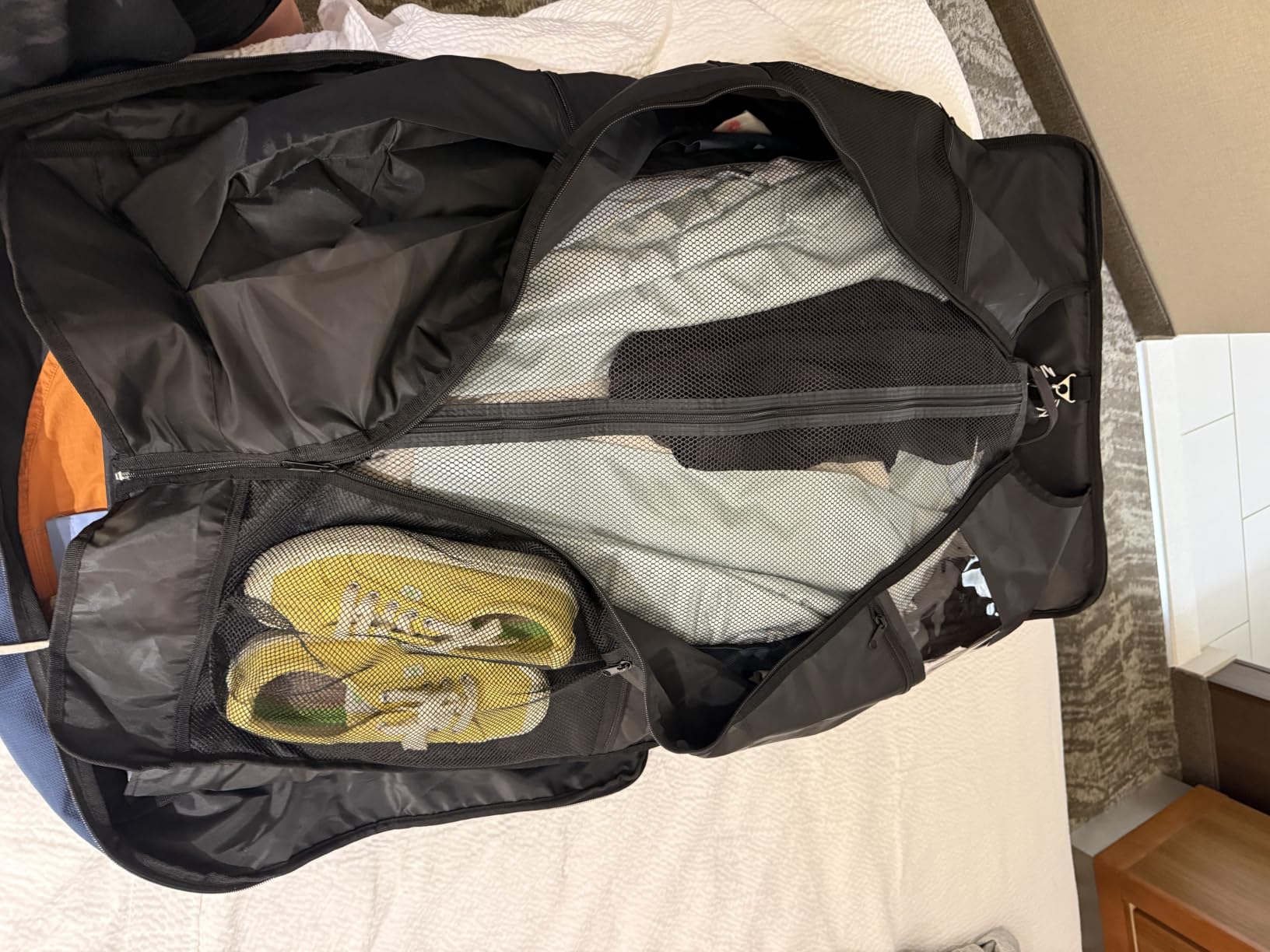 Noozion Garment Bag for Travel, Large Carry On Suit Bag for Business Up to 3 Suits, Wrinkle Free Garment Bag for Hanging Clothes with Shoulder Strap, Laptop Compartment, and Wet-Dry Pocket customer photo 2