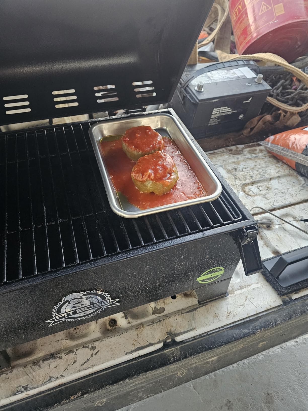 Pit Boss 150 Battery Powered Wood Pellet Grill & Smoker with Flame Broiler 256-Sq. In. Cooking Space, 180°F to 500°F Temperature Range, 7 lb. Pellet Hopper, for Tailgating, Camping, or Travel, Black customer photo 1