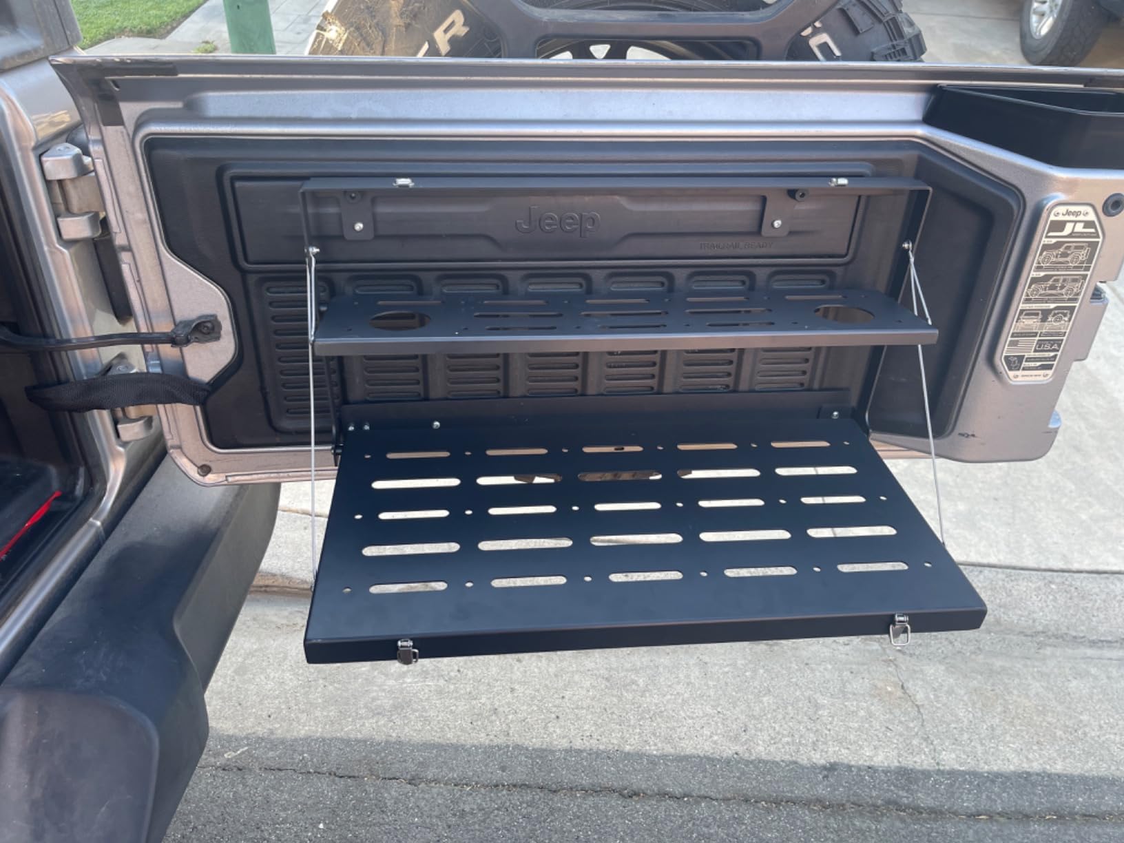 CheroCar for Jeep JL Tailgate Table Rear Foldable Cargo Shelf Aluminum Alloy Storage Rack for 2018-2026 Jeep Wrangler JL JLU customer photo 1
