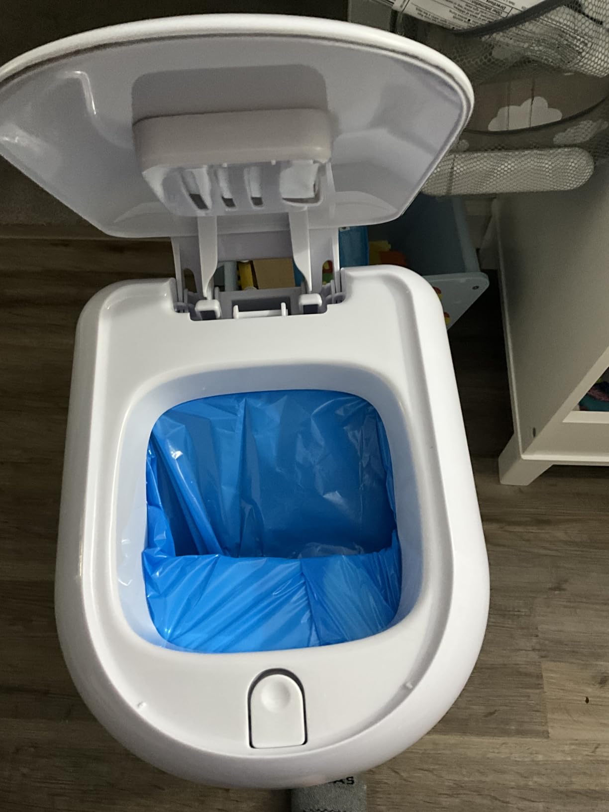 Diaper Genie Platinum Pail | Hands-free odour-locking diaper pail (white) with Easy Roll tear-off bags customer photo 1